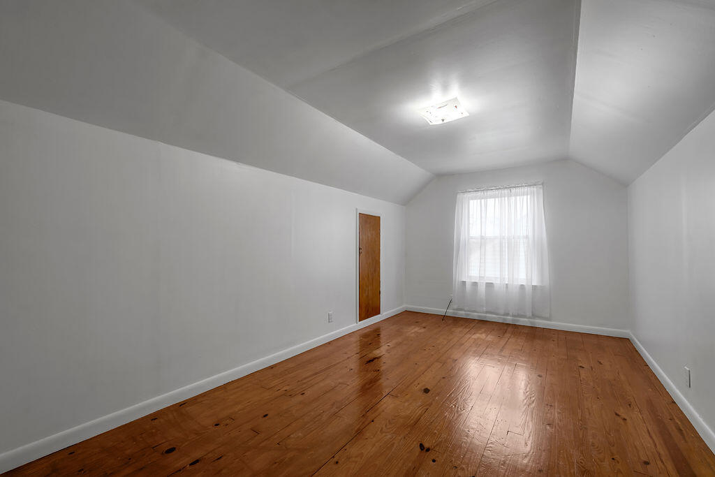 829 Carneal Road Property Photo 23