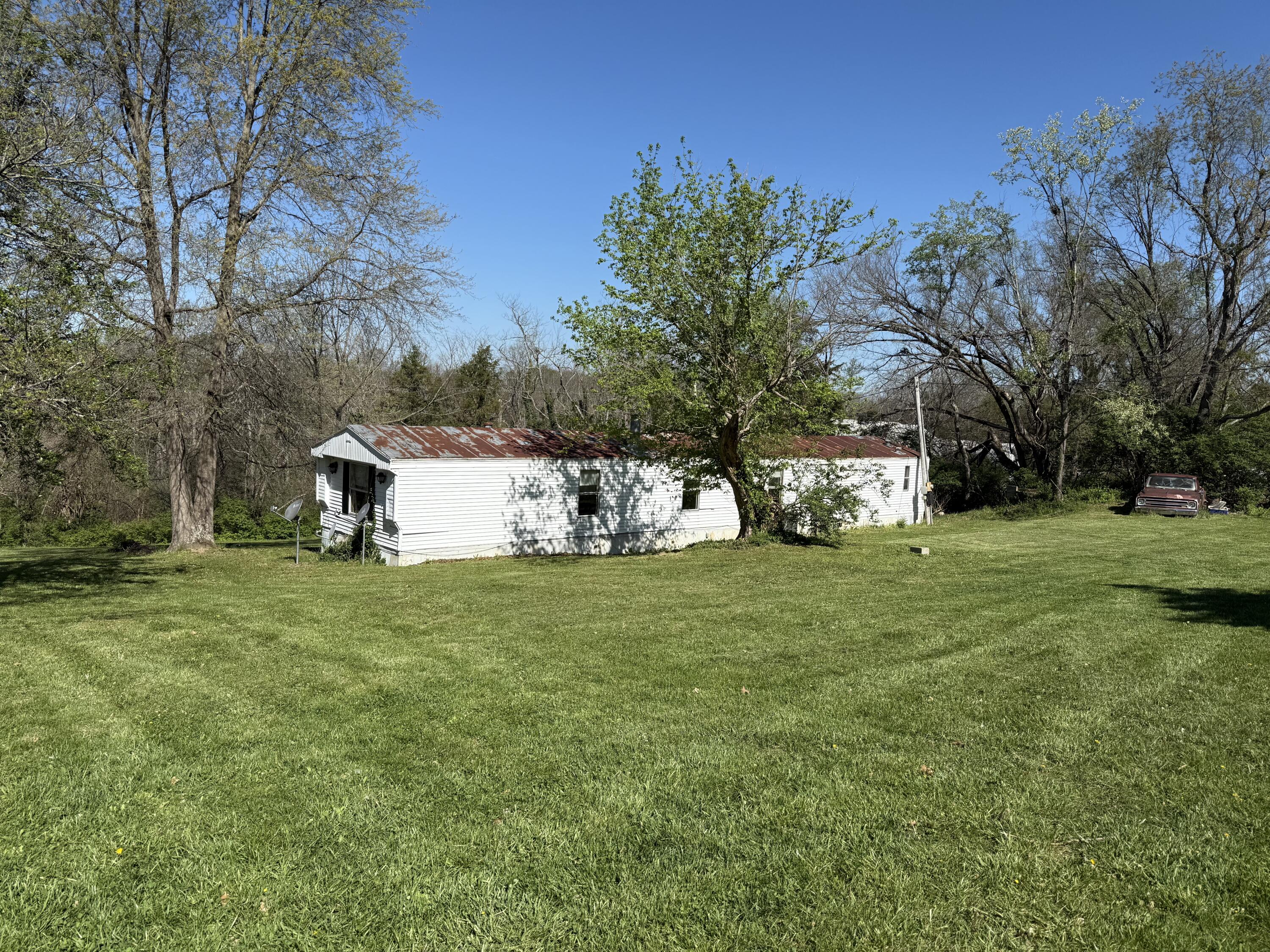 366 Brushy Fork Road Property Photo 4
