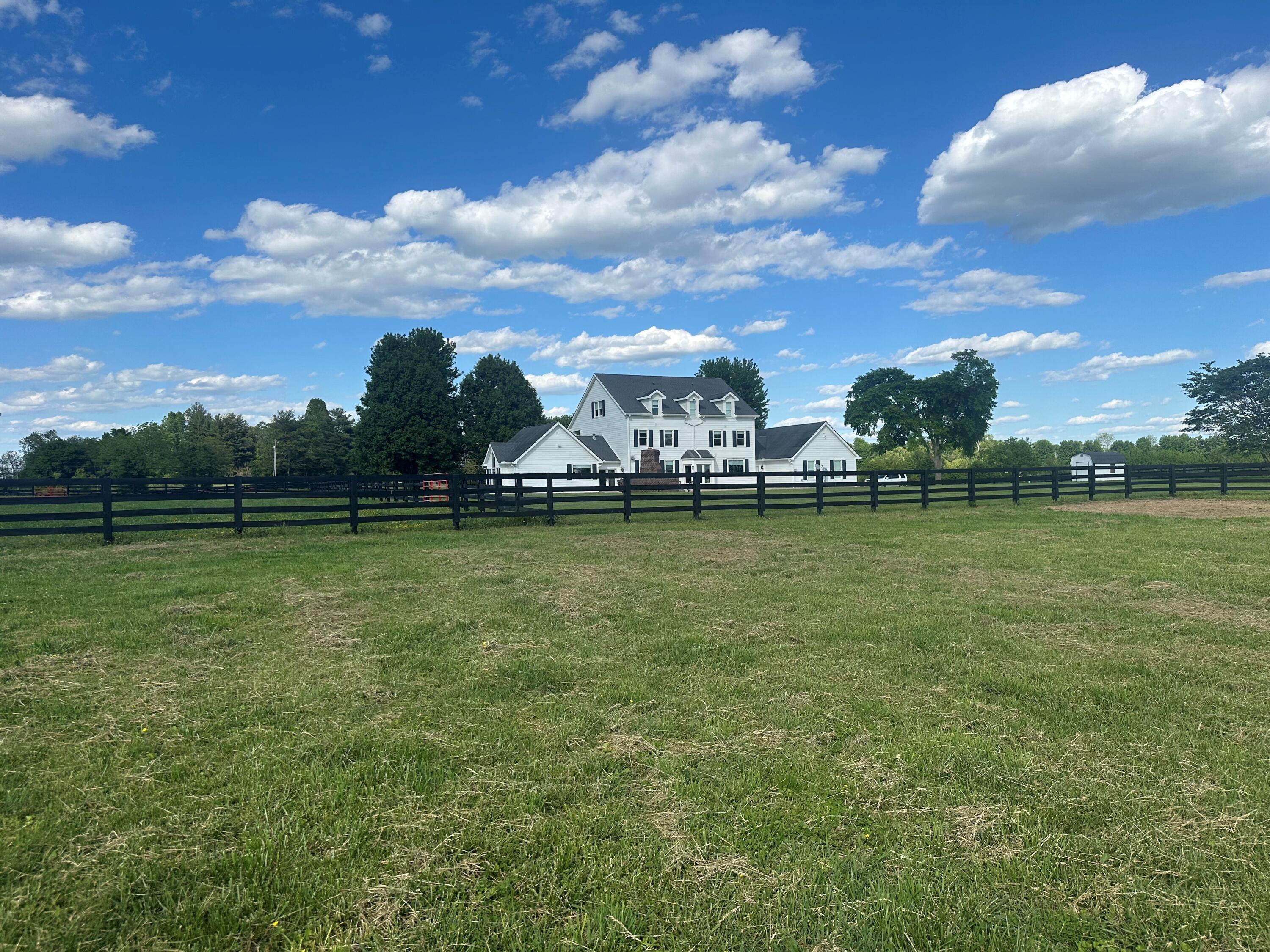 3600 Briar Hill Road Property Photo 10