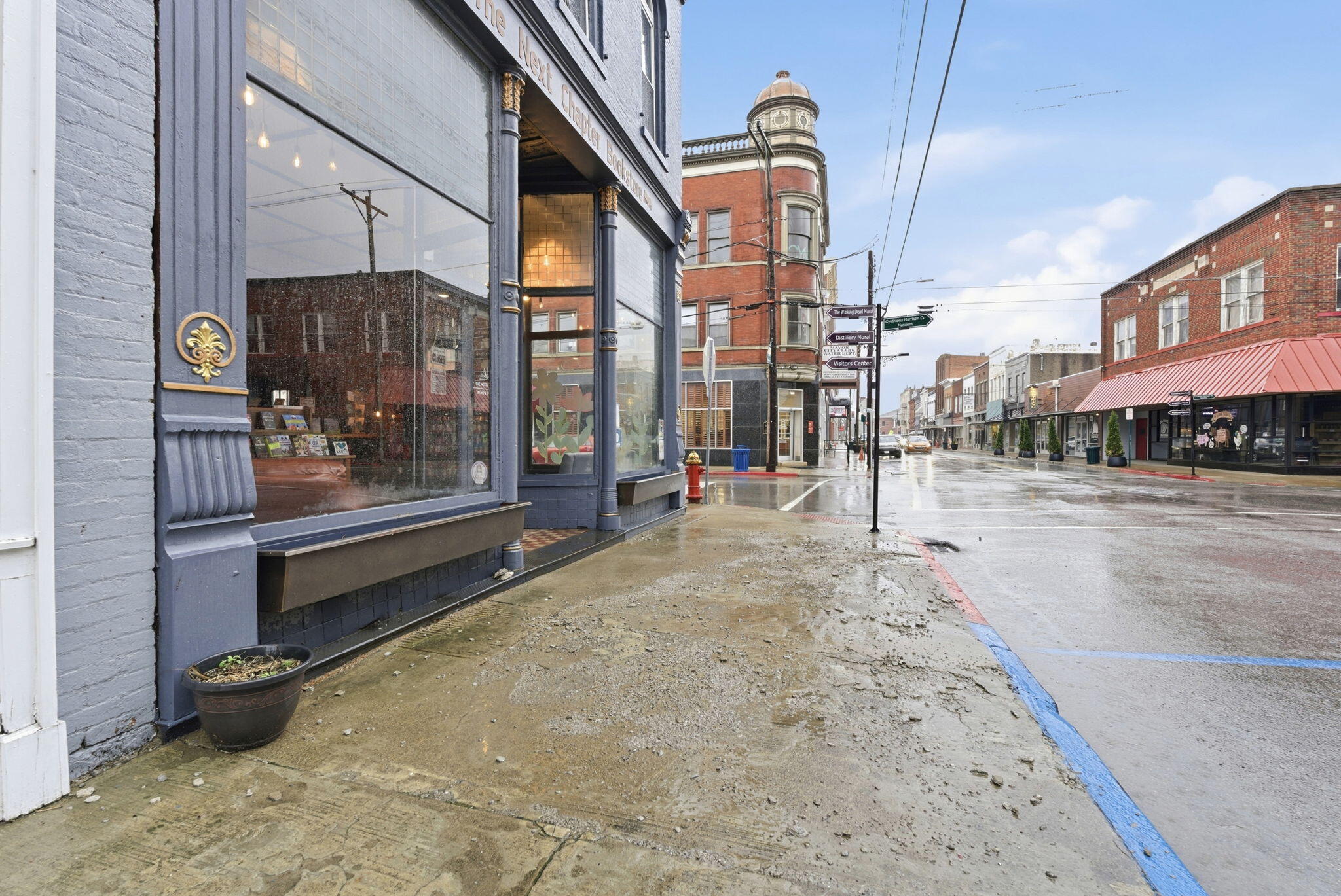 201 E Pike Street Property Photo 6