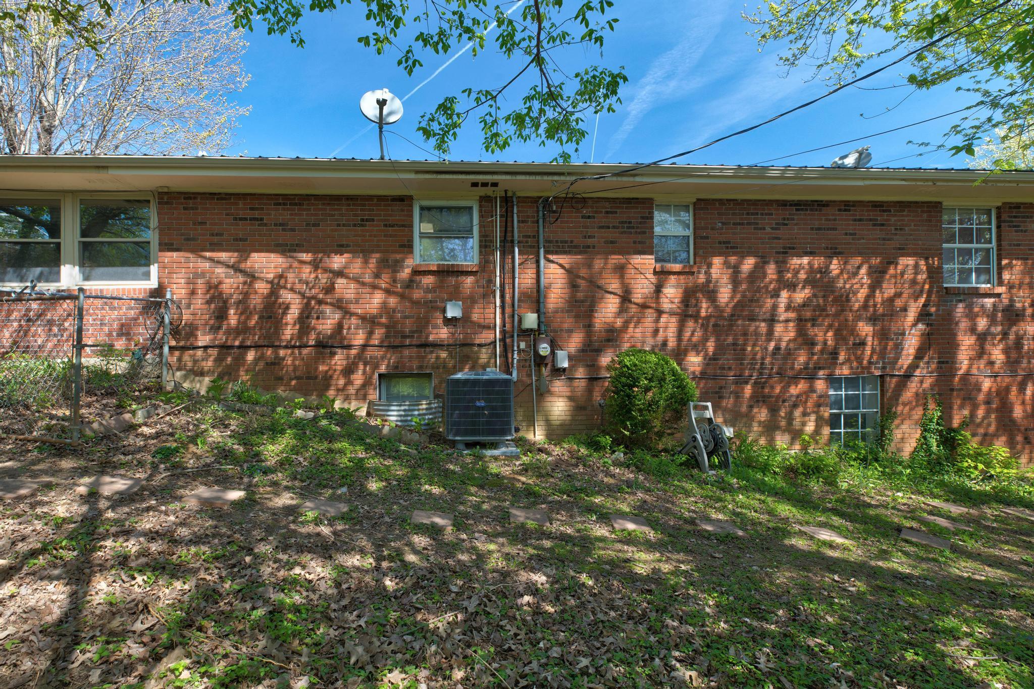 122 Azalea Court Property Photo 11
