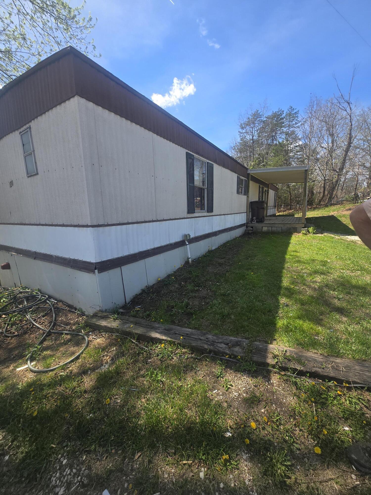 271 Estes Road Property Photo 2