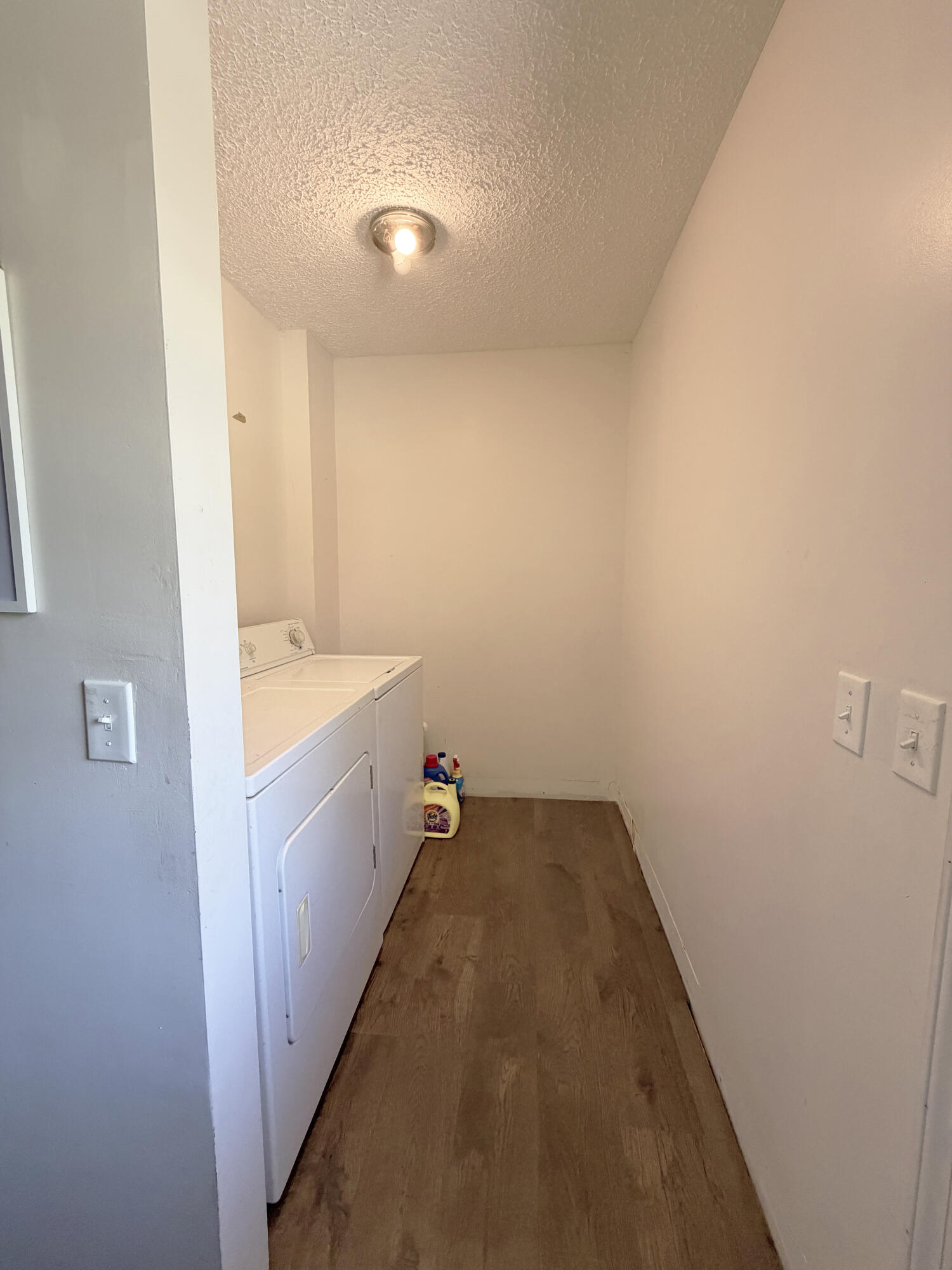 202 Willa Drive Property Photo 38