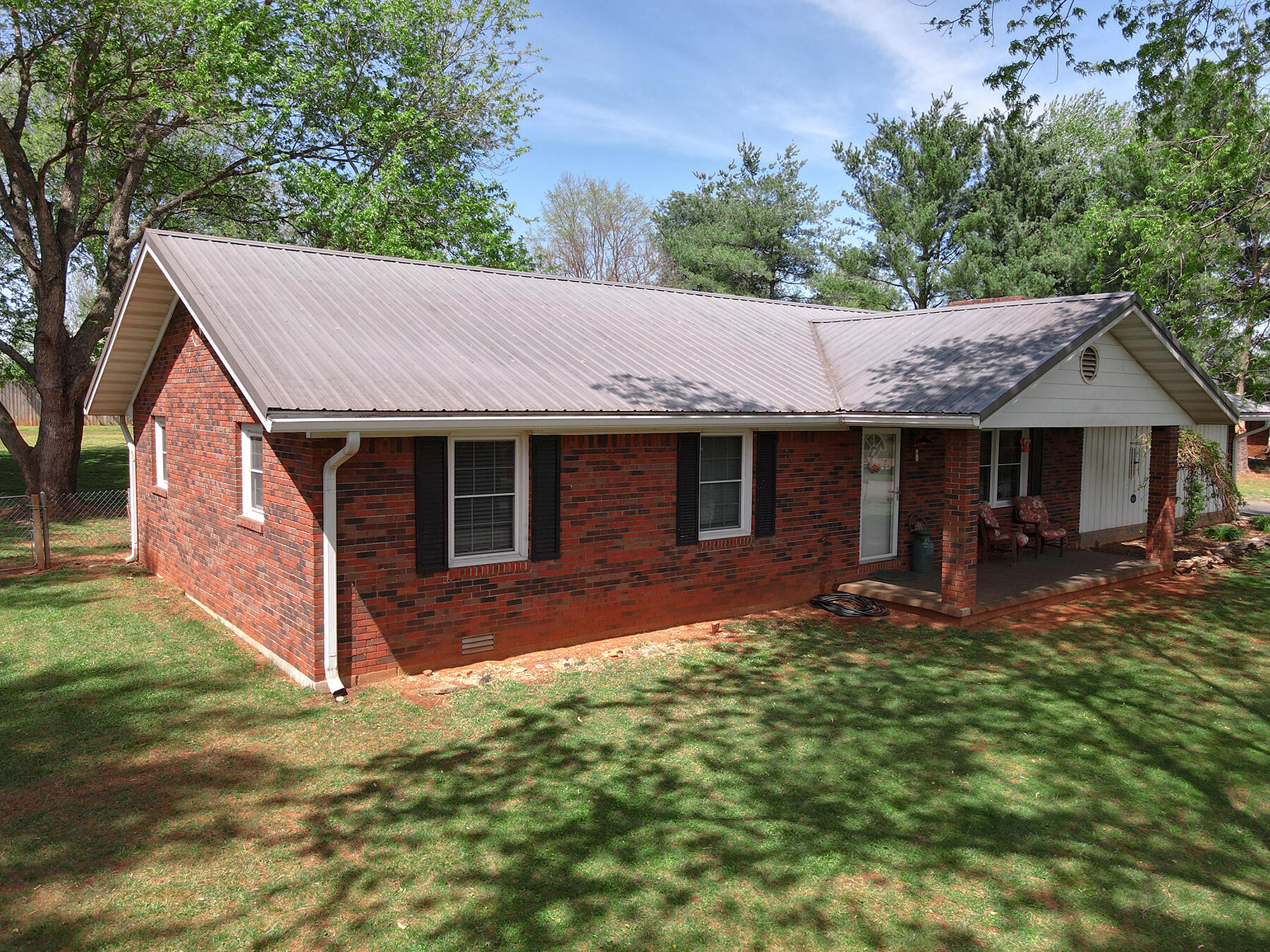 202 Willa Drive Property Photo 55