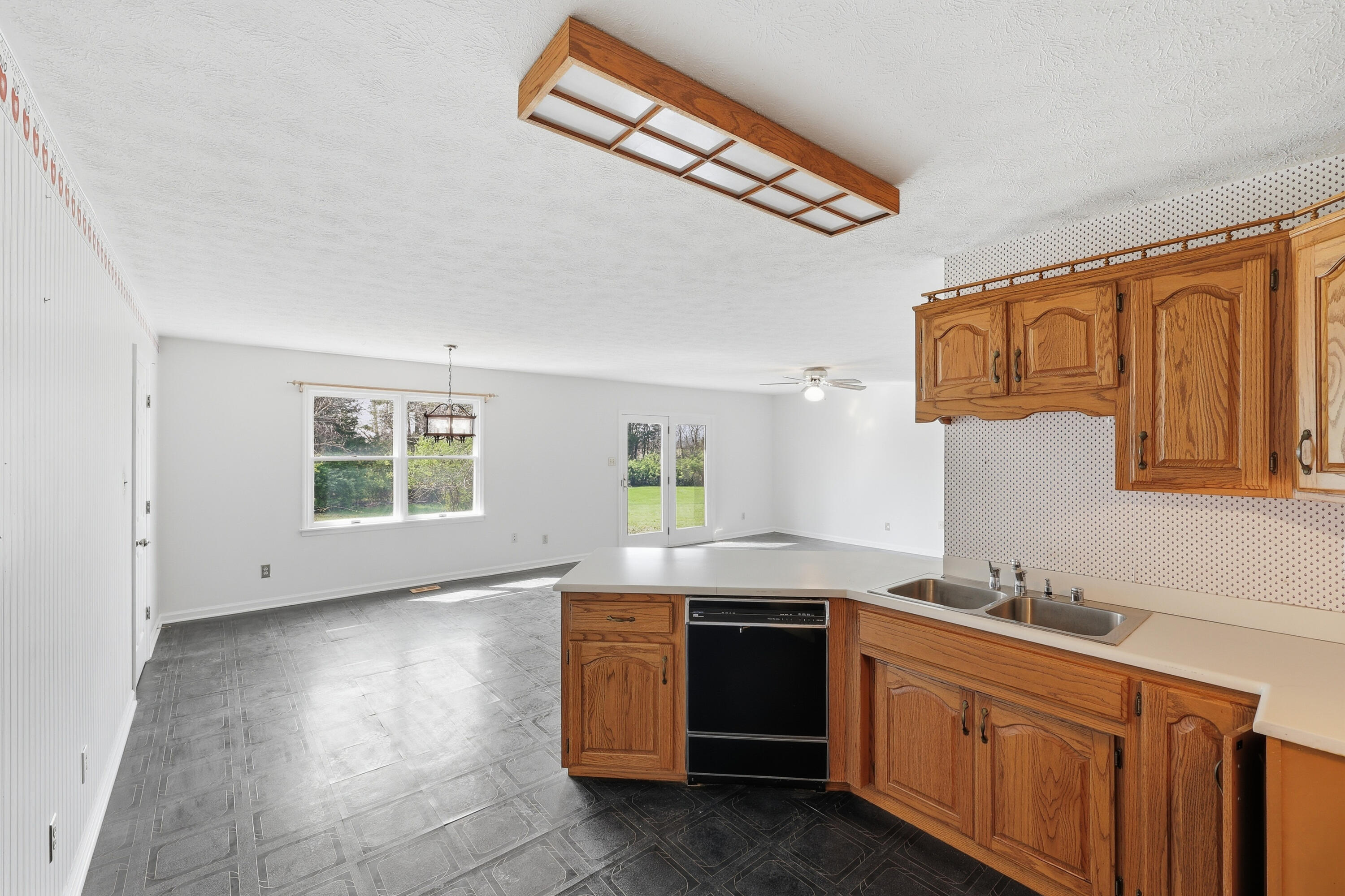 1065 Highview Drive Property Photo 20