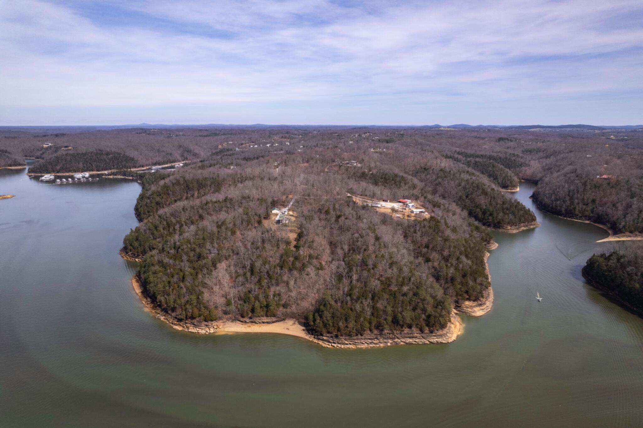 8600 Ky-92 Property Photo 2