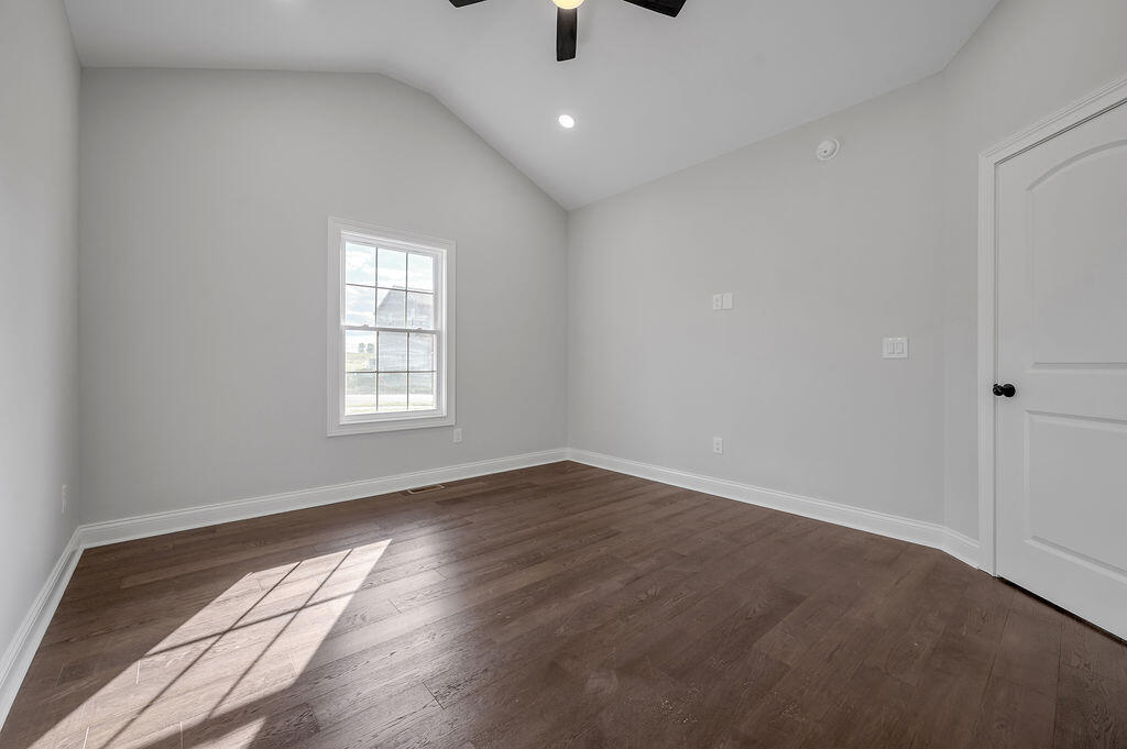 109 Linzi Way Property Photo 16