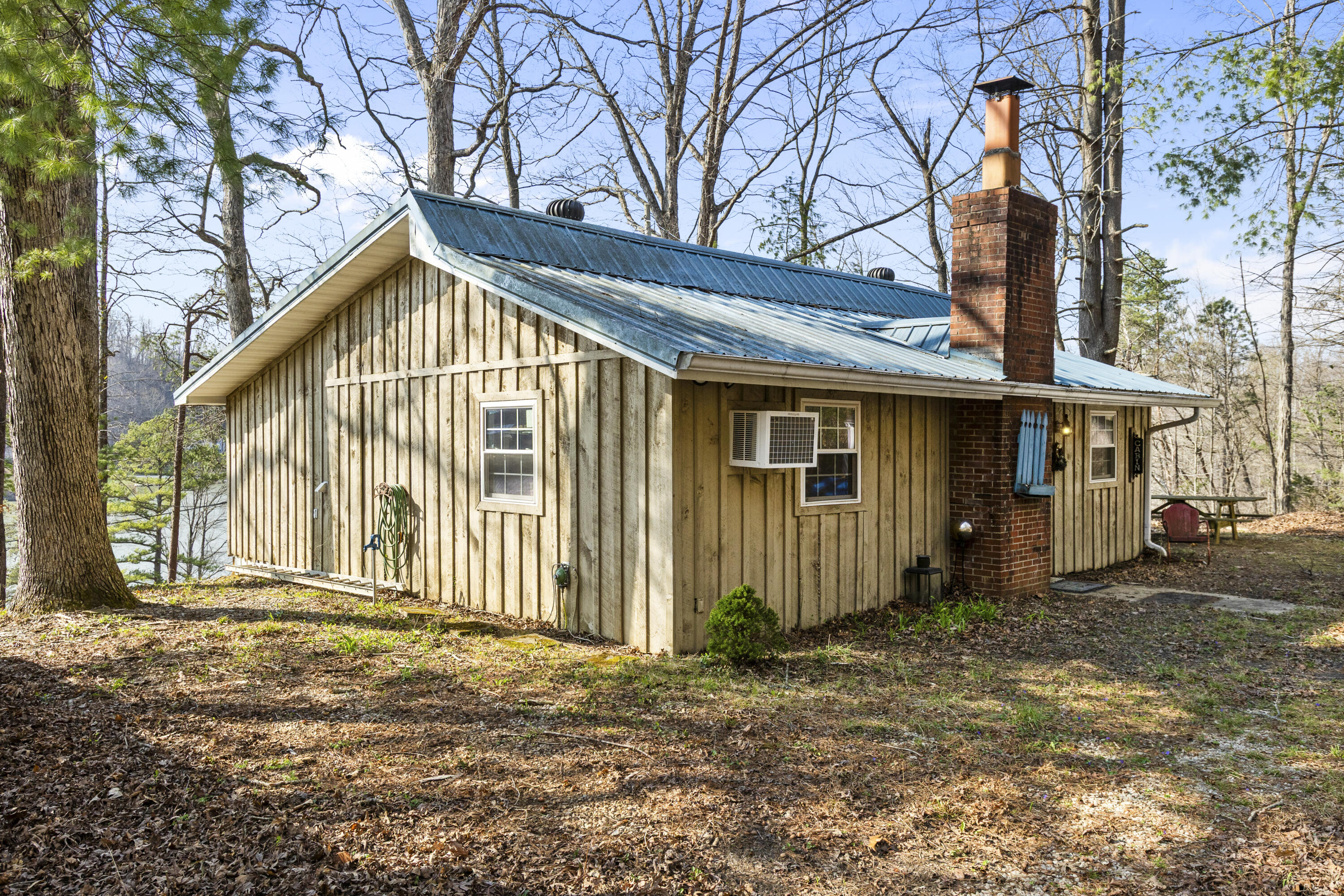 1810 Calk Lake Road Property Photo 4