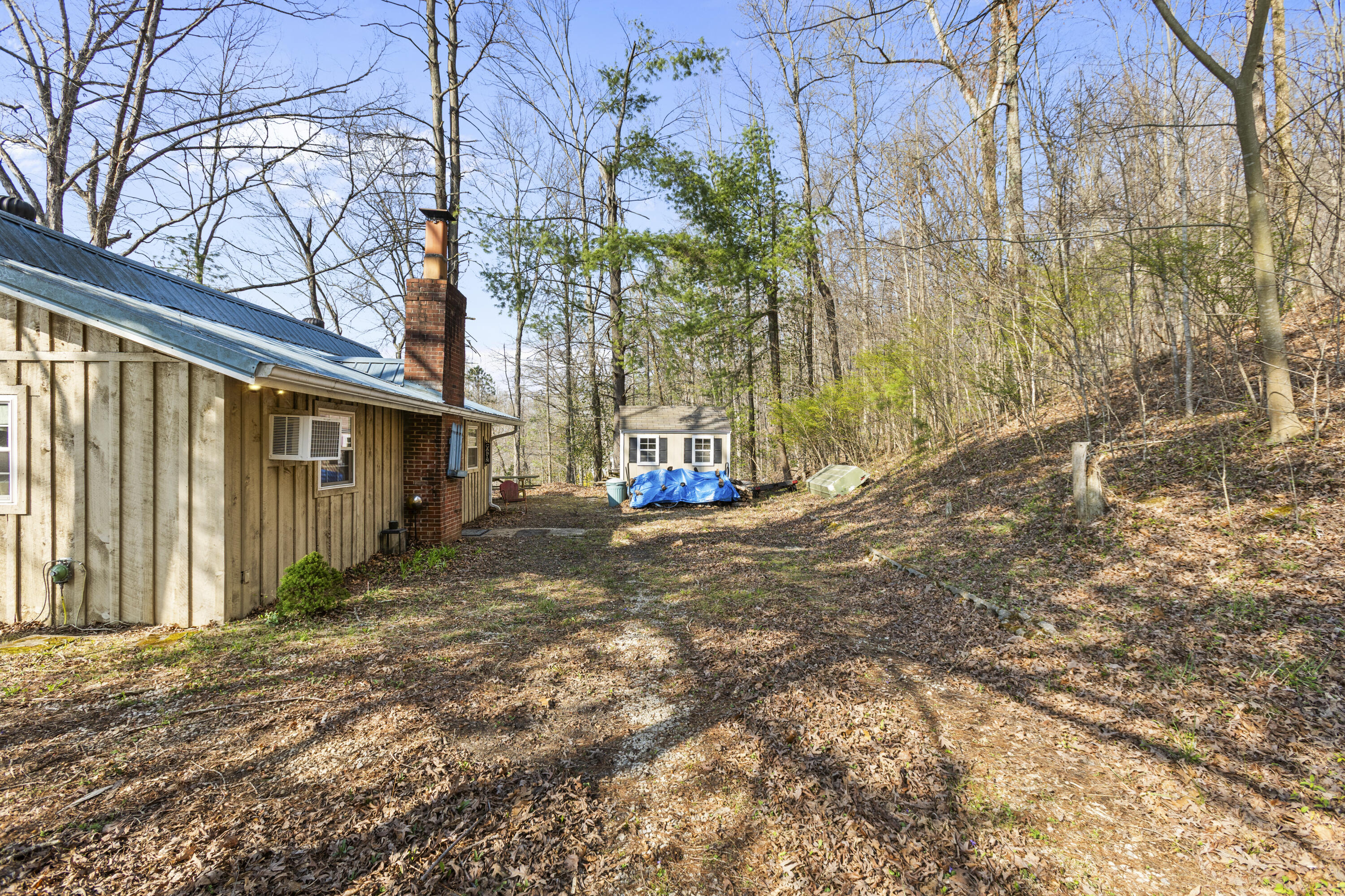 1810 Calk Lake Road Property Photo 5
