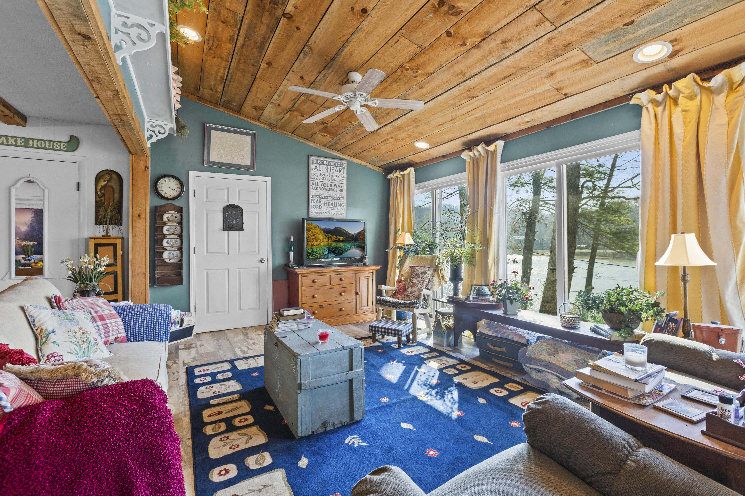 1810 Calk Lake Road Property Photo 13