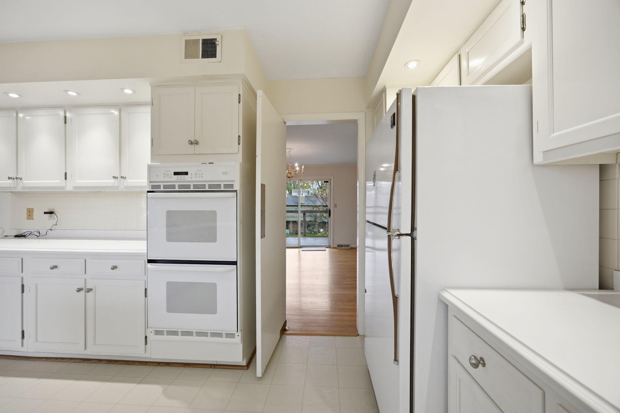 2044 Manor Drive Property Photo 35