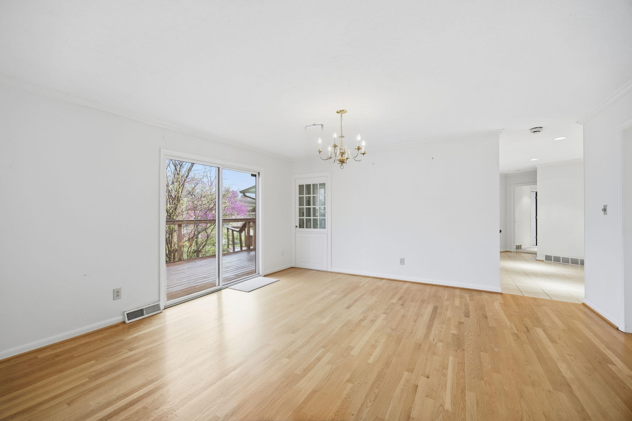 2044 Manor Drive Property Photo 39