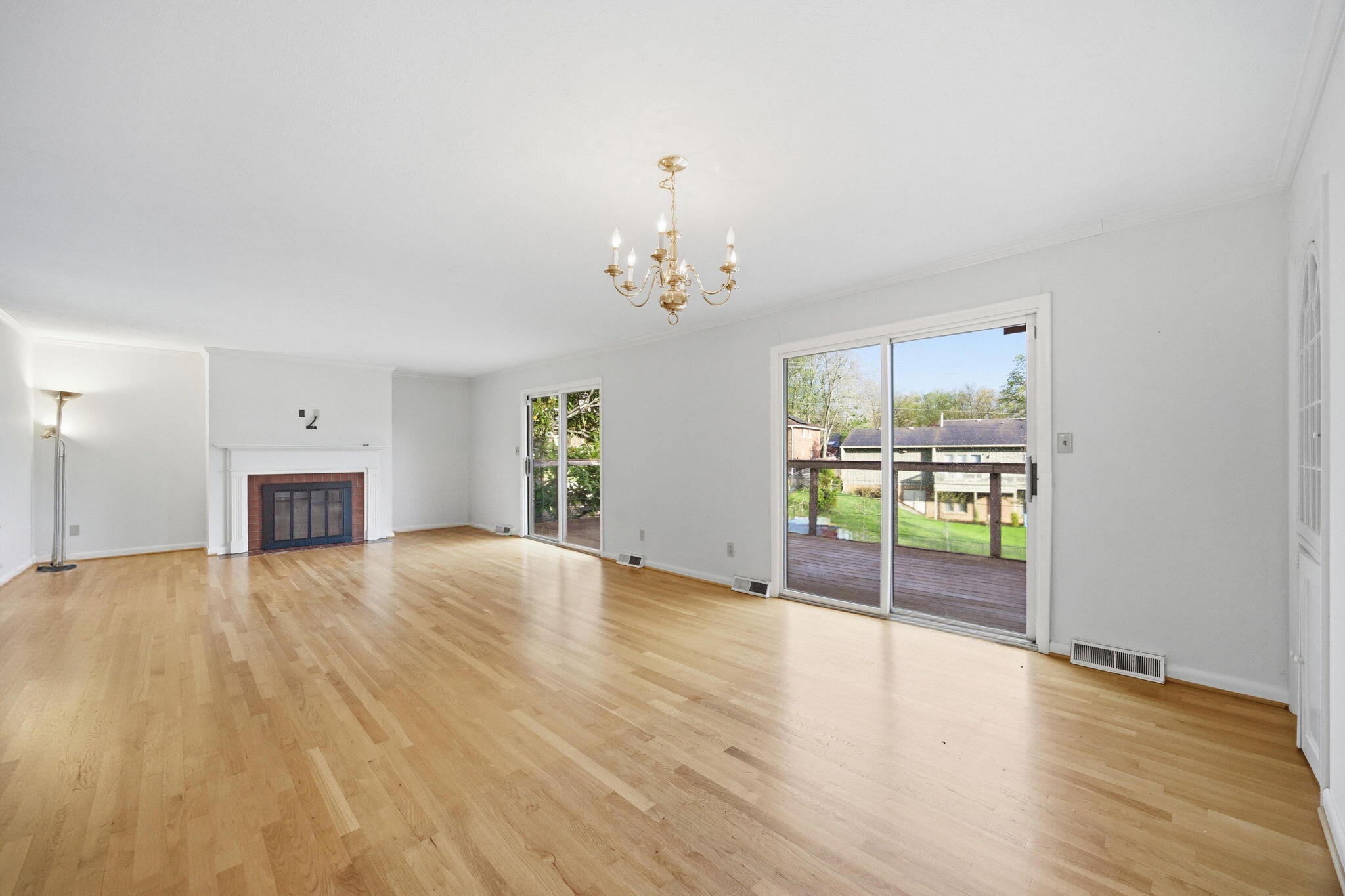 2044 Manor Drive Property Photo 45