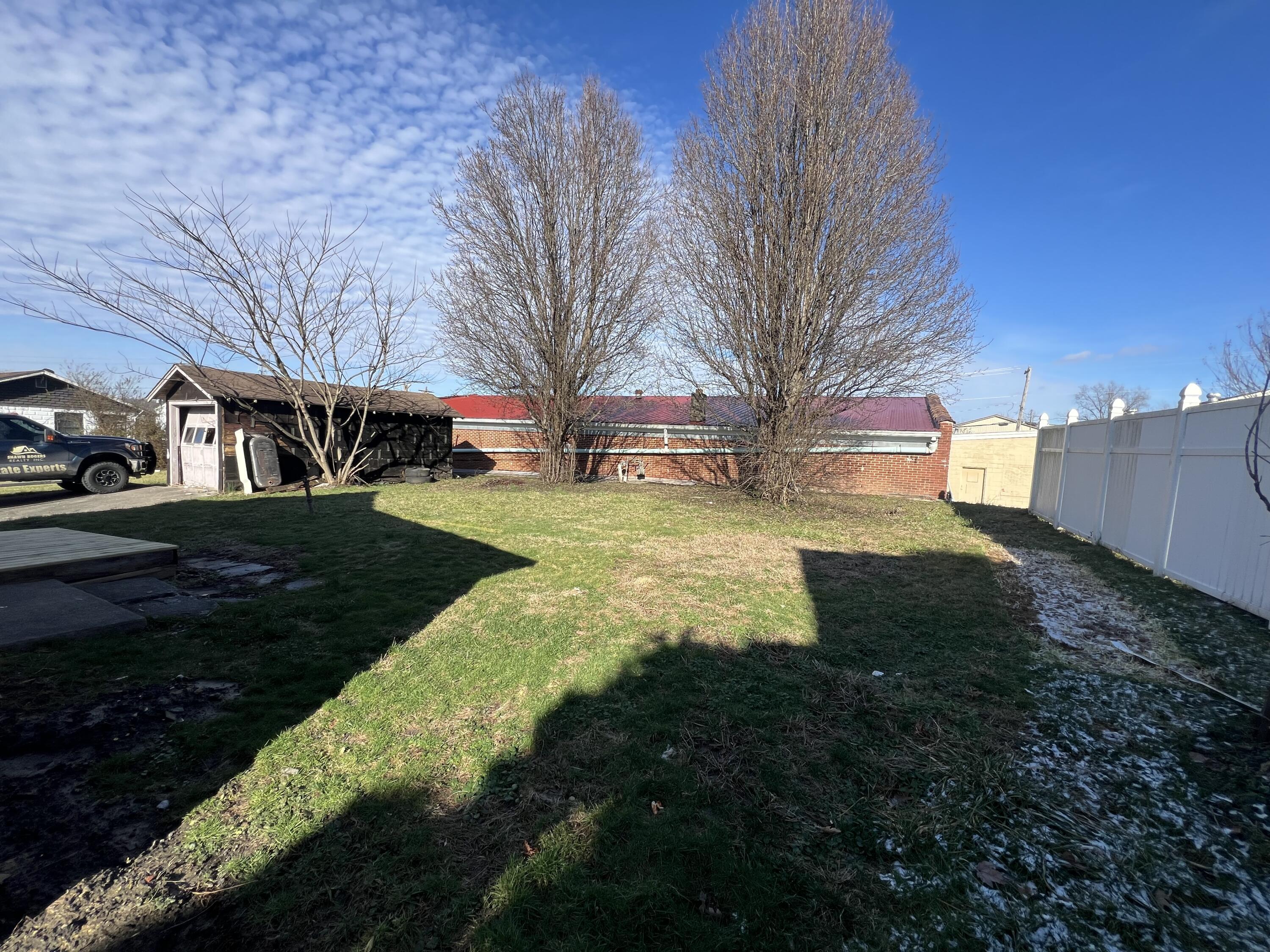 905 S Kentucky Avenue Property Photo 7
