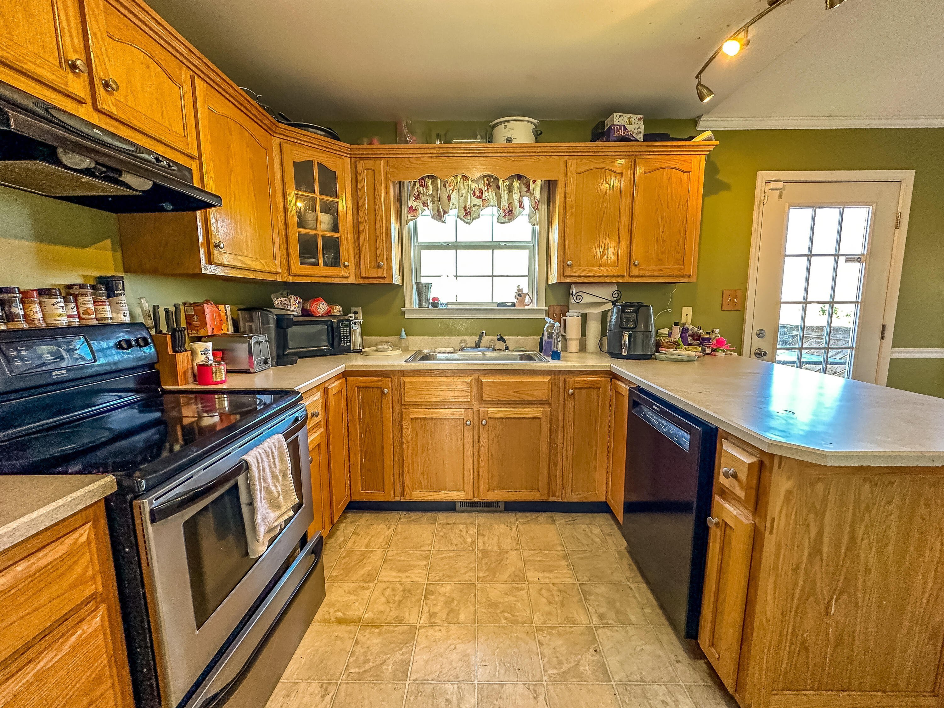 204 Saddle Brook Court Property Photo 13