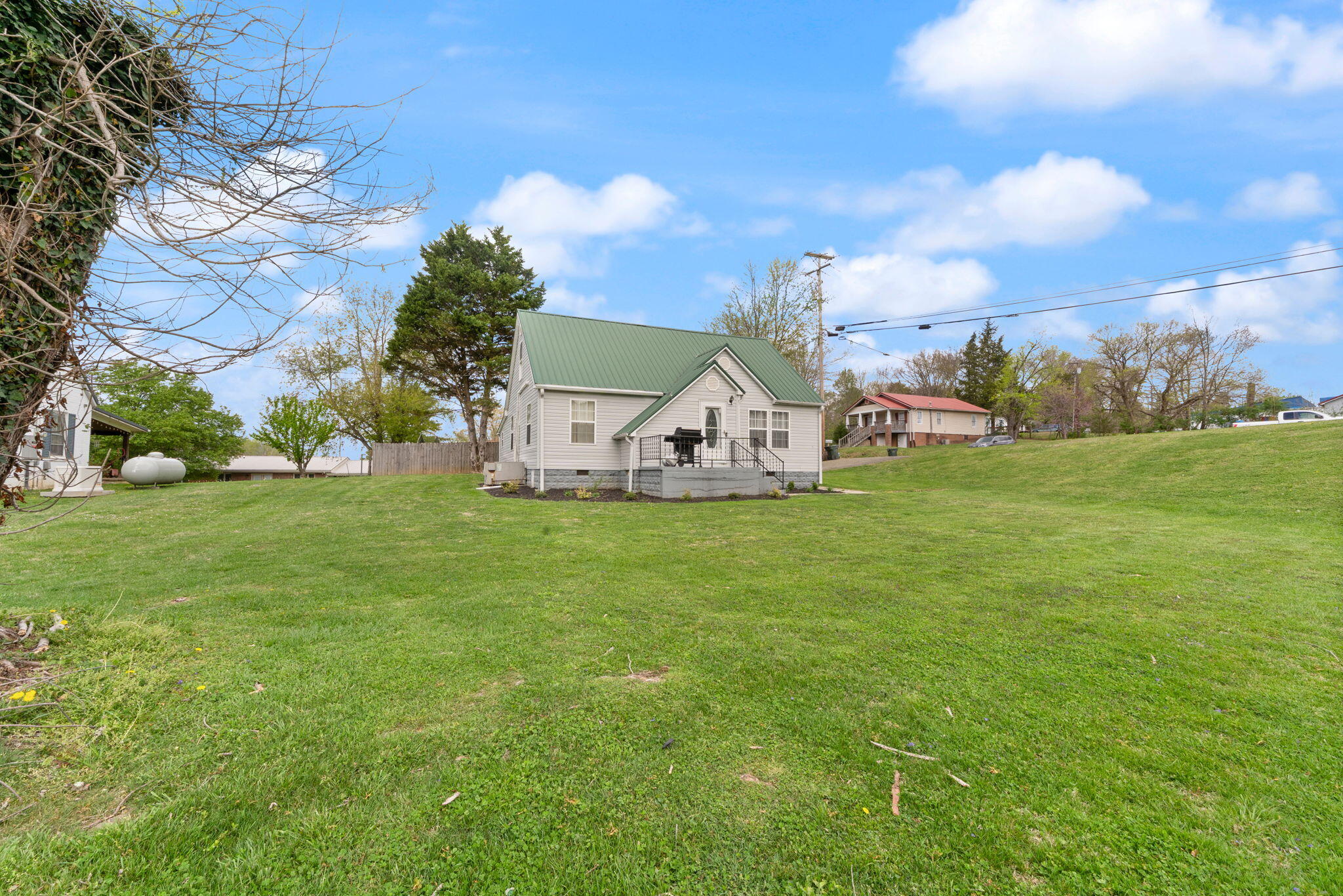 31 Cemetery Road Property Photo 2