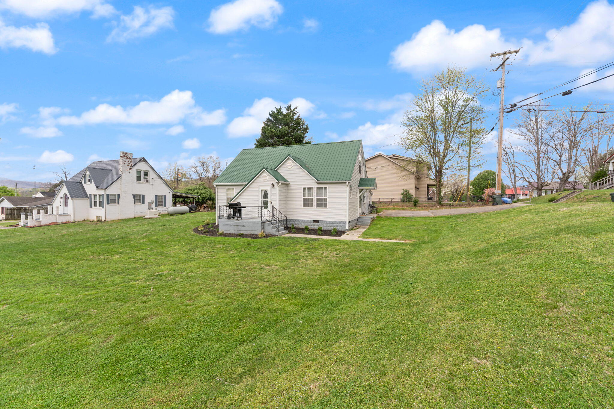 31 Cemetery Road Property Photo 5