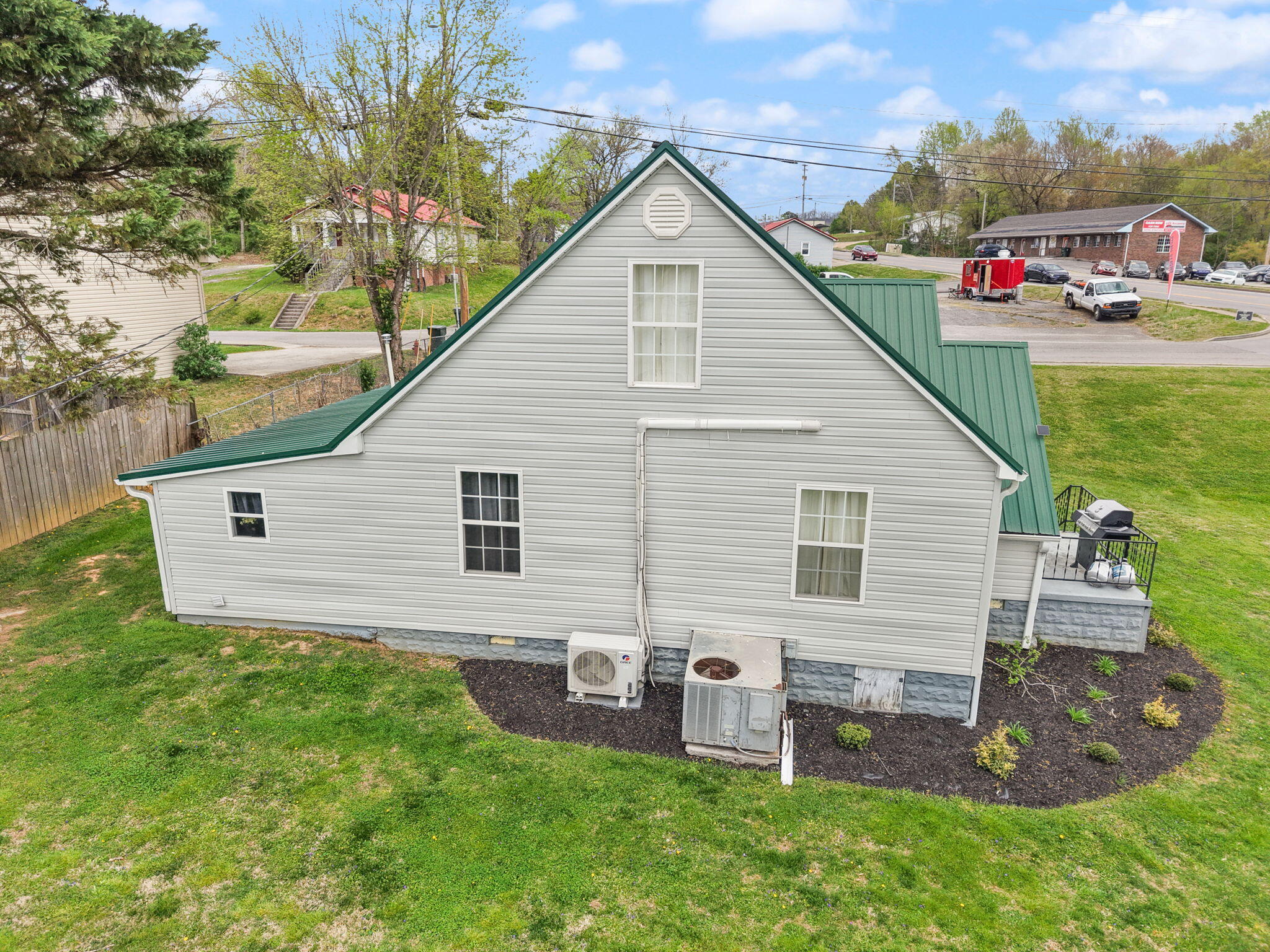 31 Cemetery Road Property Photo 40
