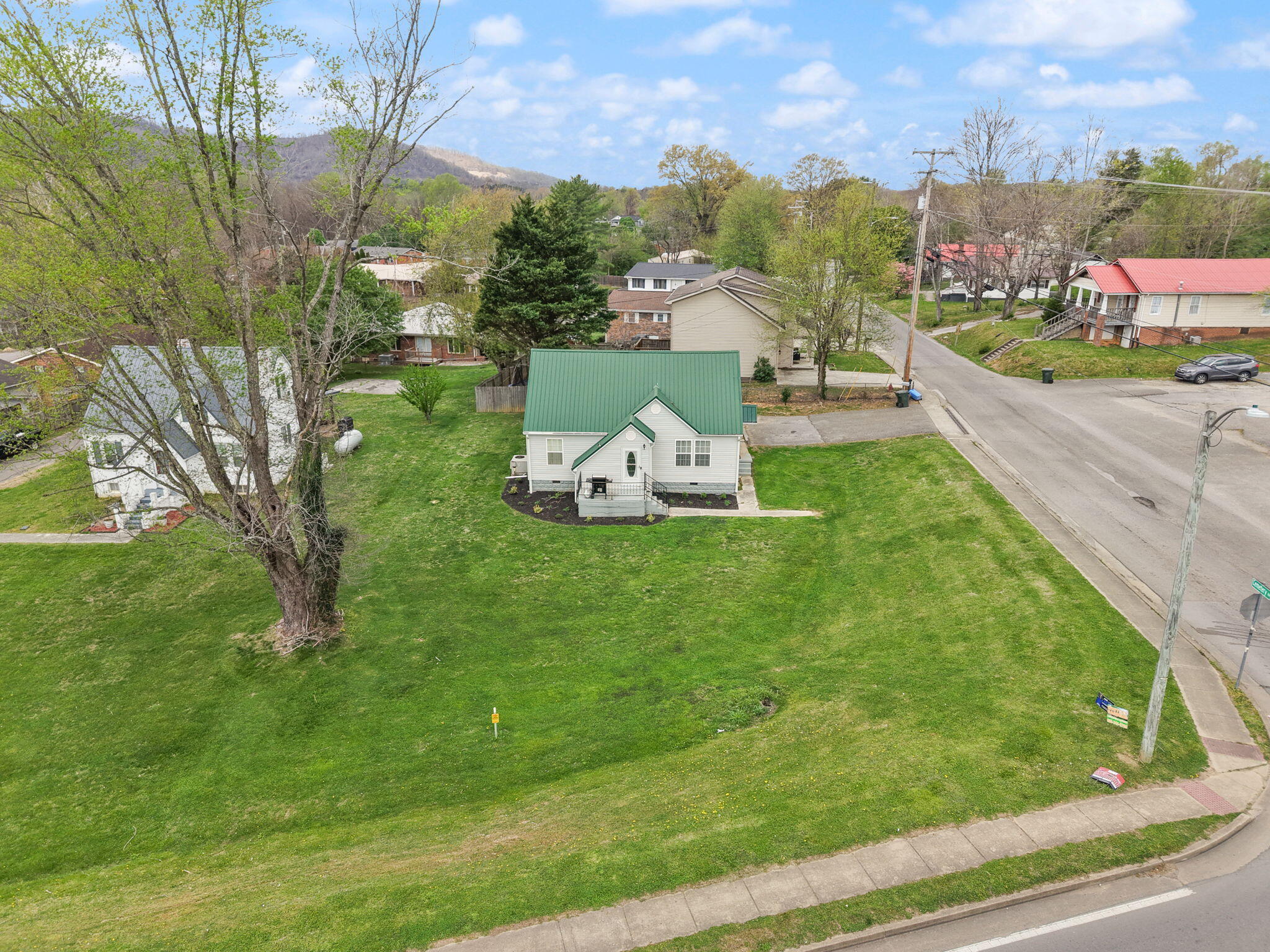 31 Cemetery Road Property Photo 41