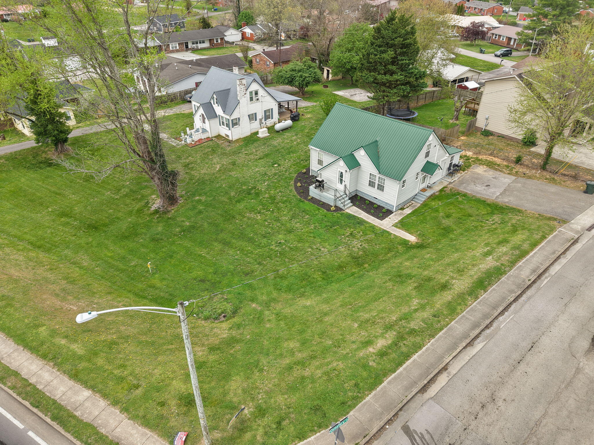 31 Cemetery Road Property Photo 42