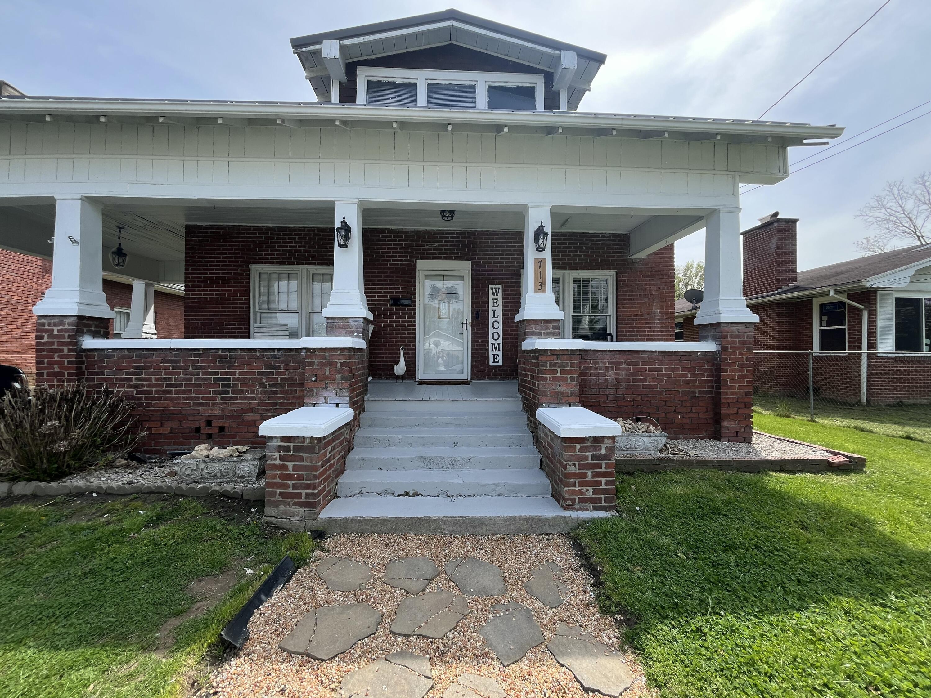 713 Exeter Avenue Property Photo 1