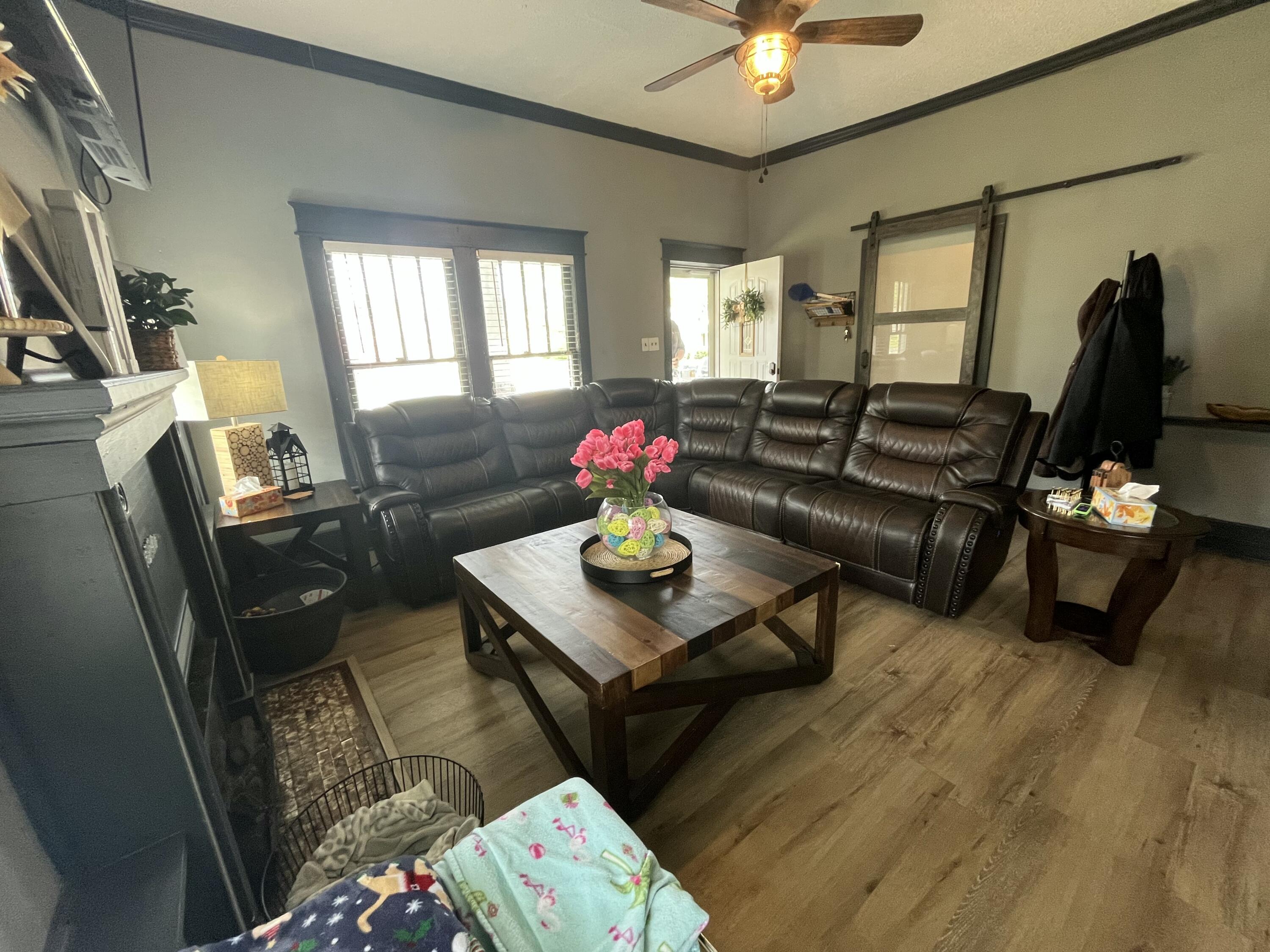 713 Exeter Avenue Property Photo 11