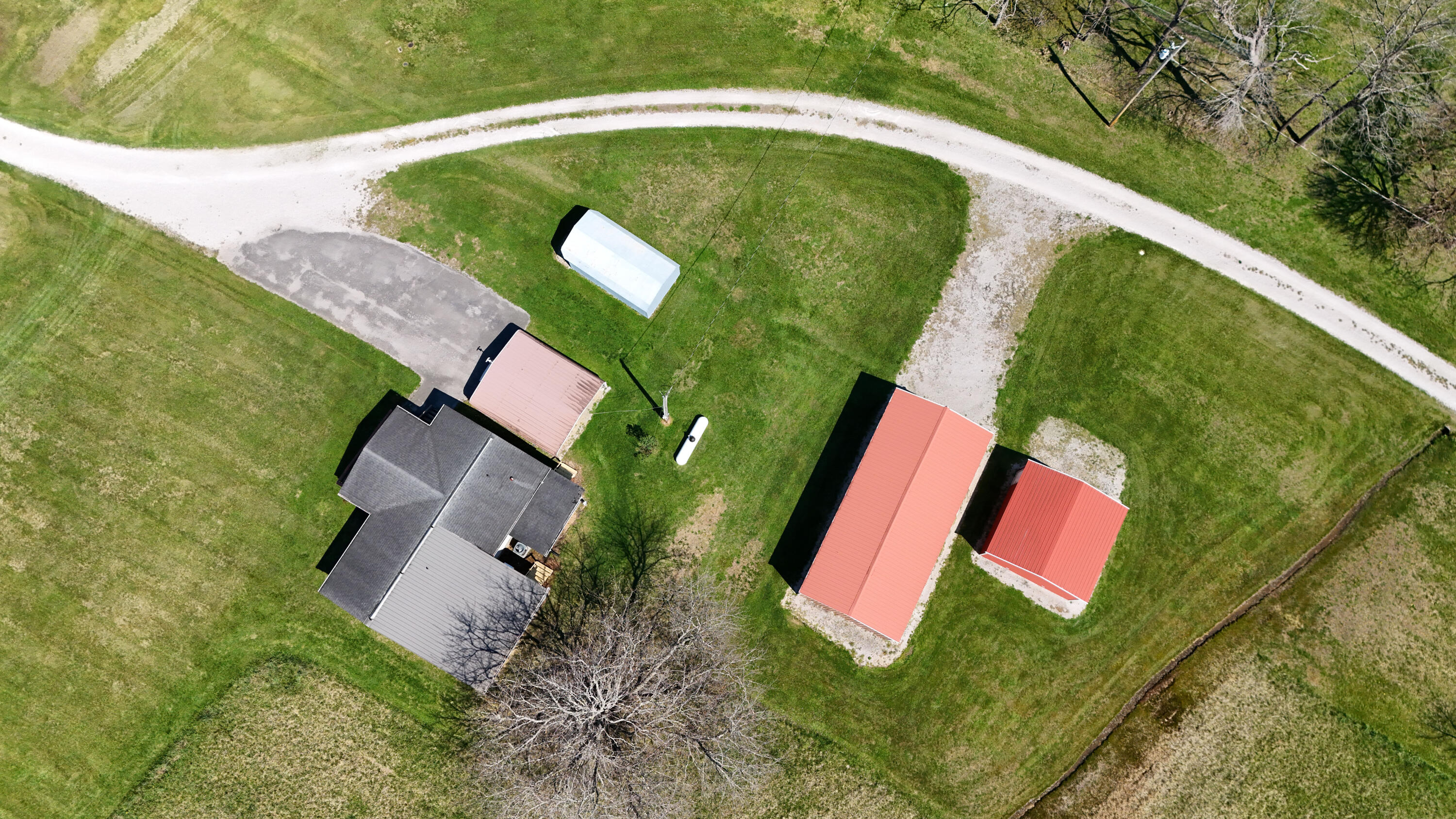 451 Walnut Grove Road Property Photo 4