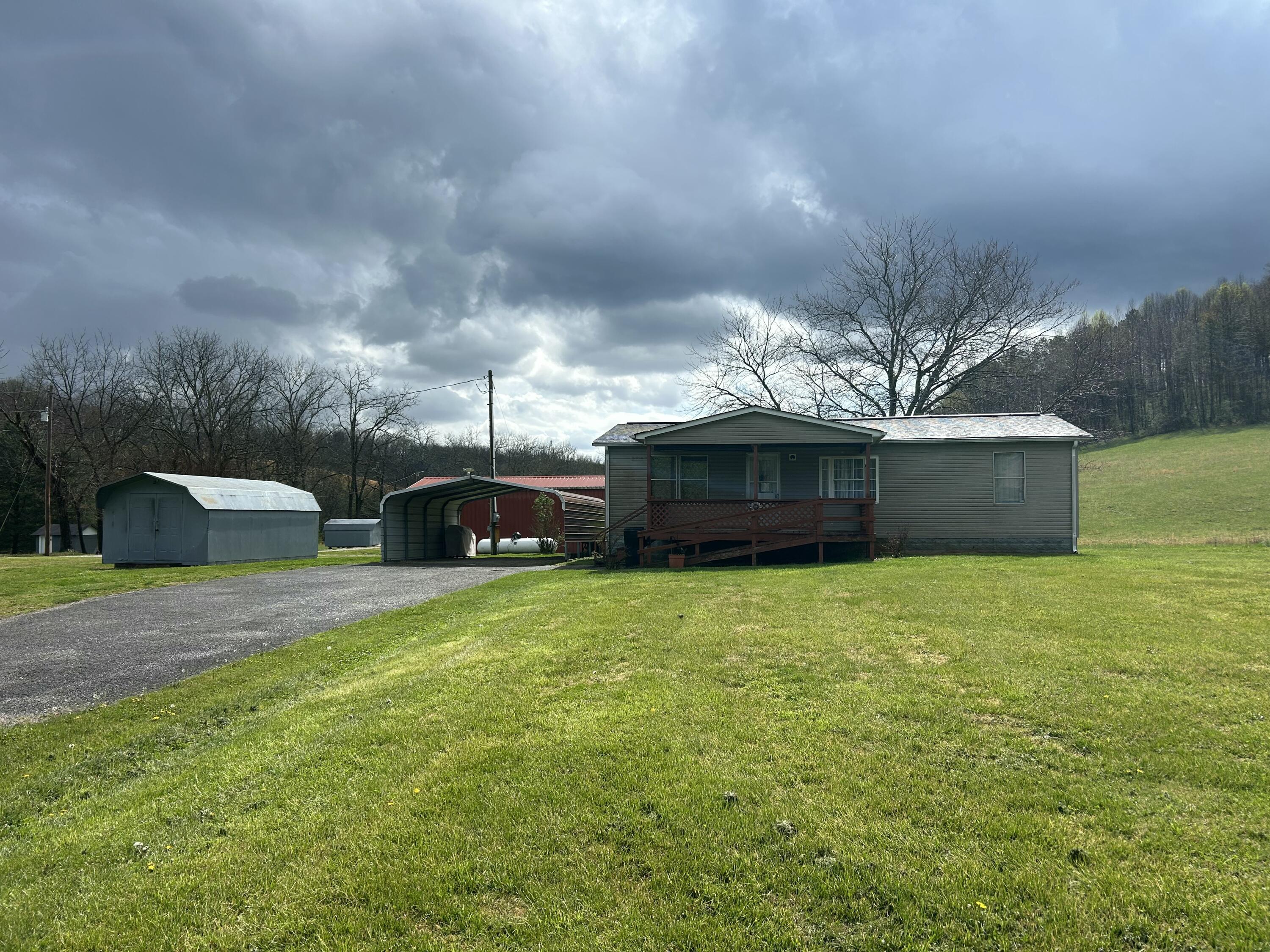 451 Walnut Grove Road Property Photo 6