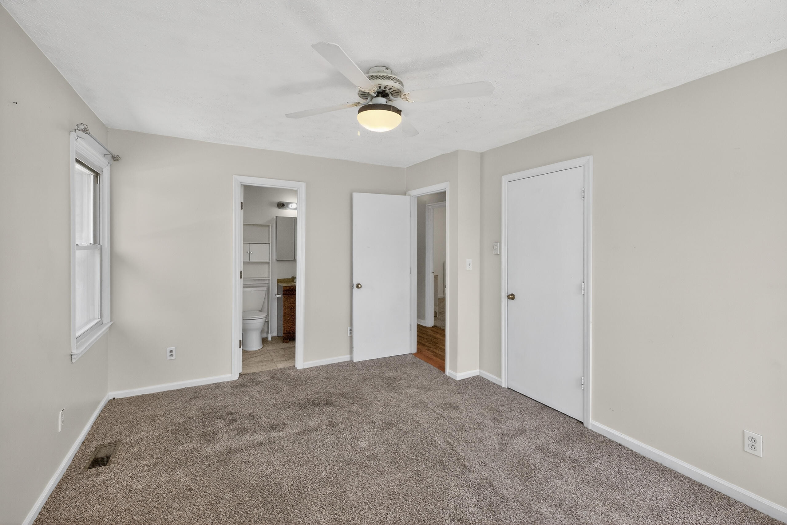 107 Cardinal Drive Property Photo 16