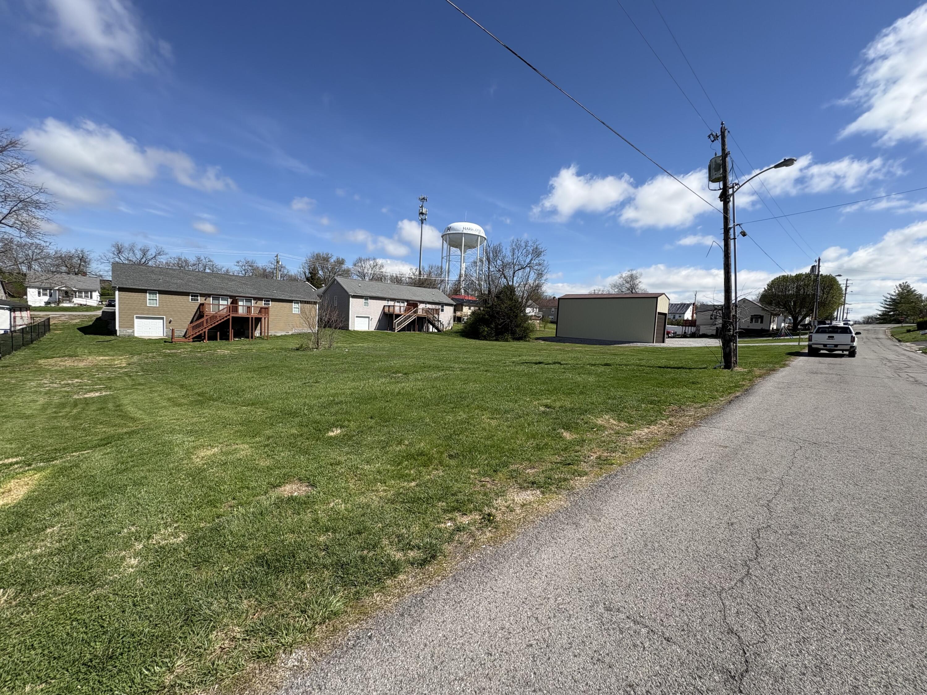 42 Ewing Avenue Property Photo 4
