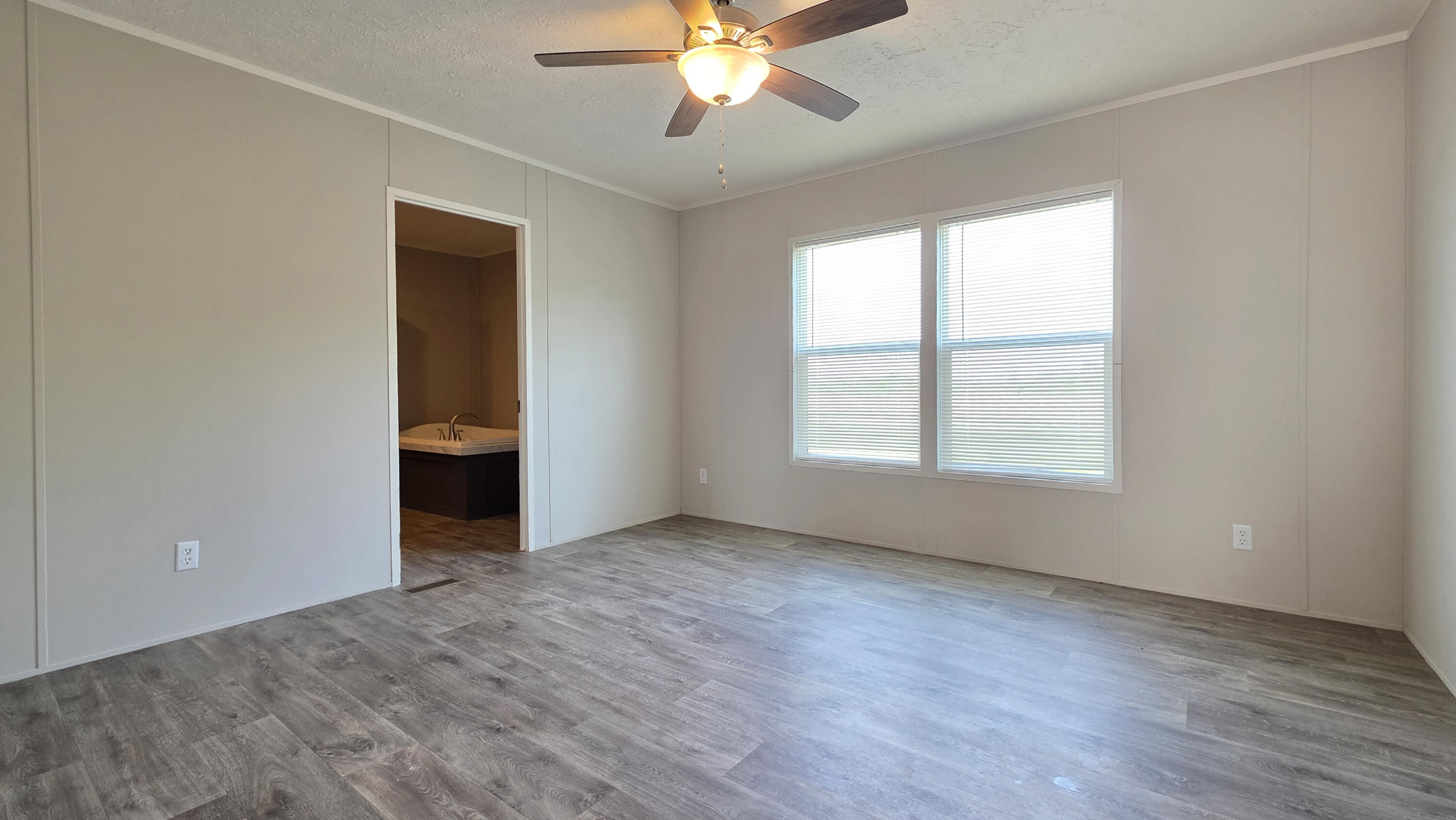 23 Grace Lane Property Photo 14