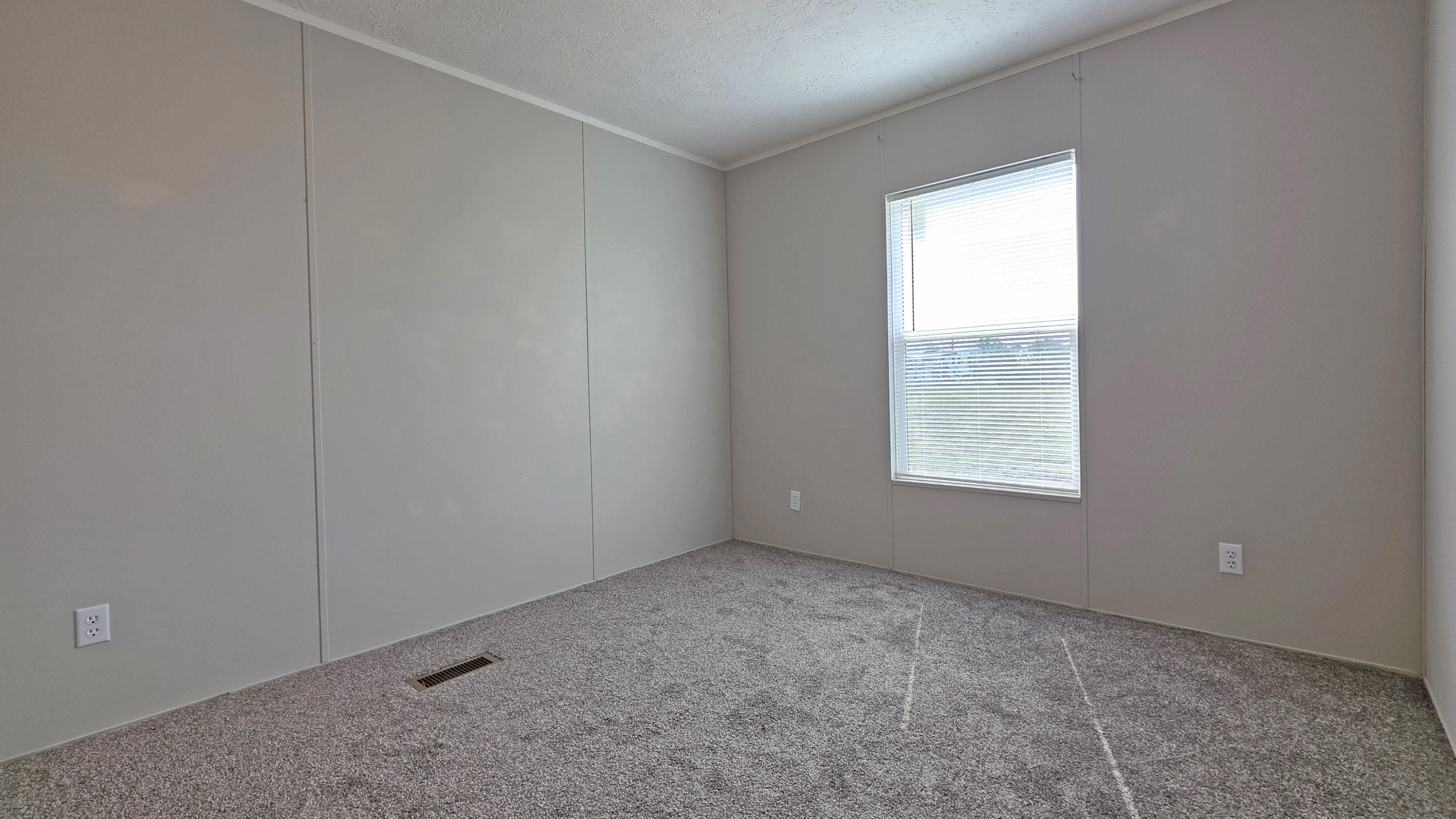 23 Grace Lane Property Photo 32