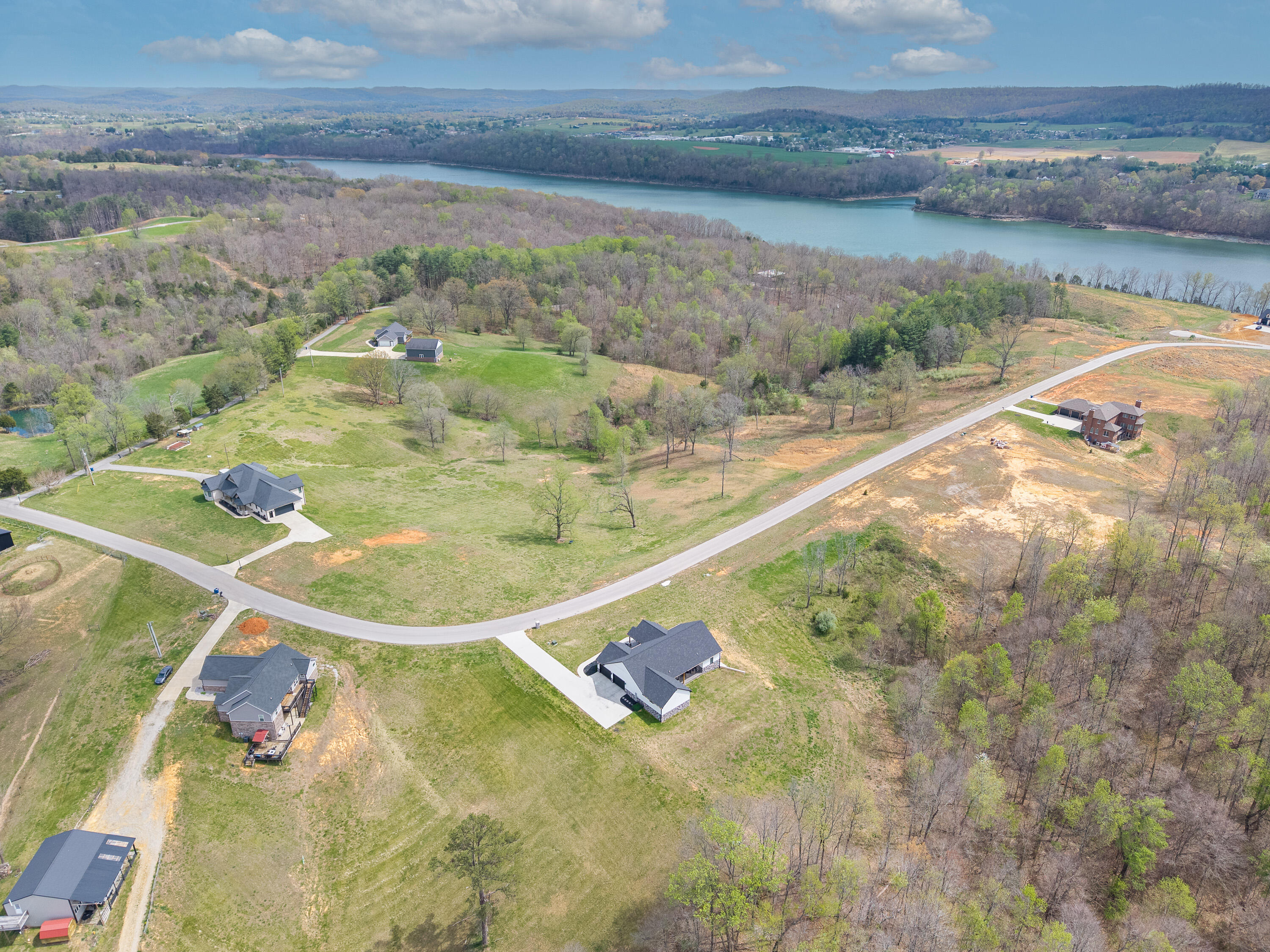 808 Goldenberg Lane Property Photo 8