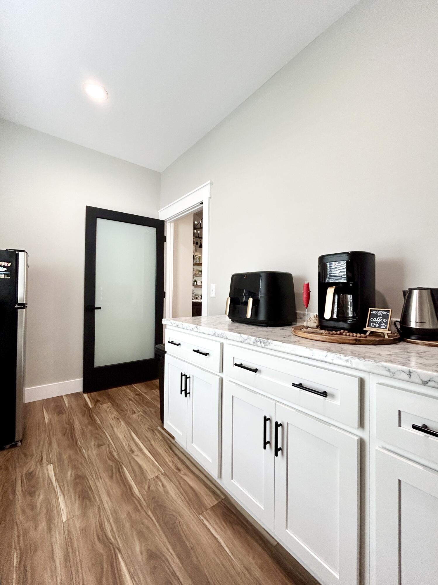 808 Goldenberg Lane Property Photo 43