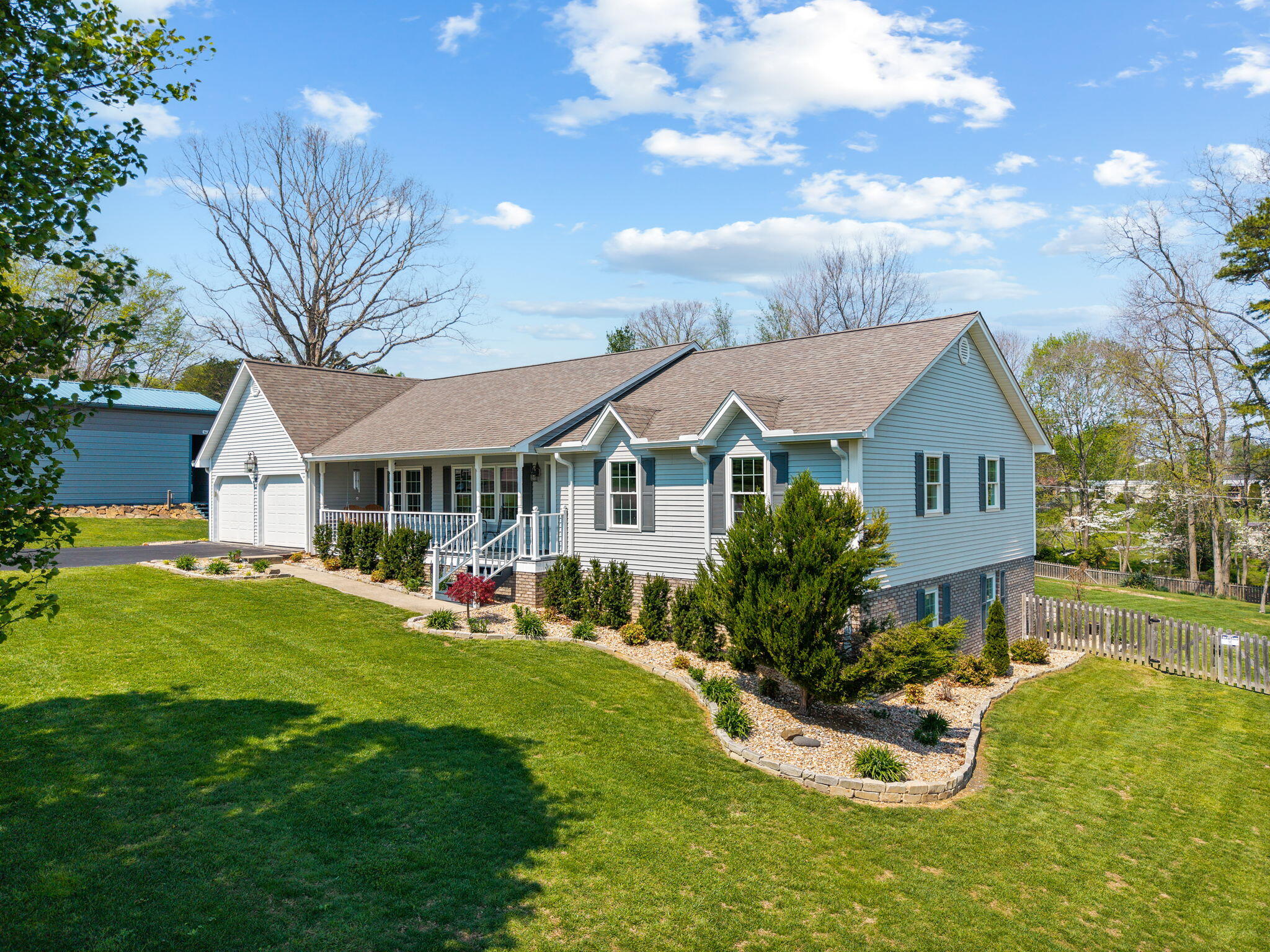 14 Brookview Lane Property Photo 4