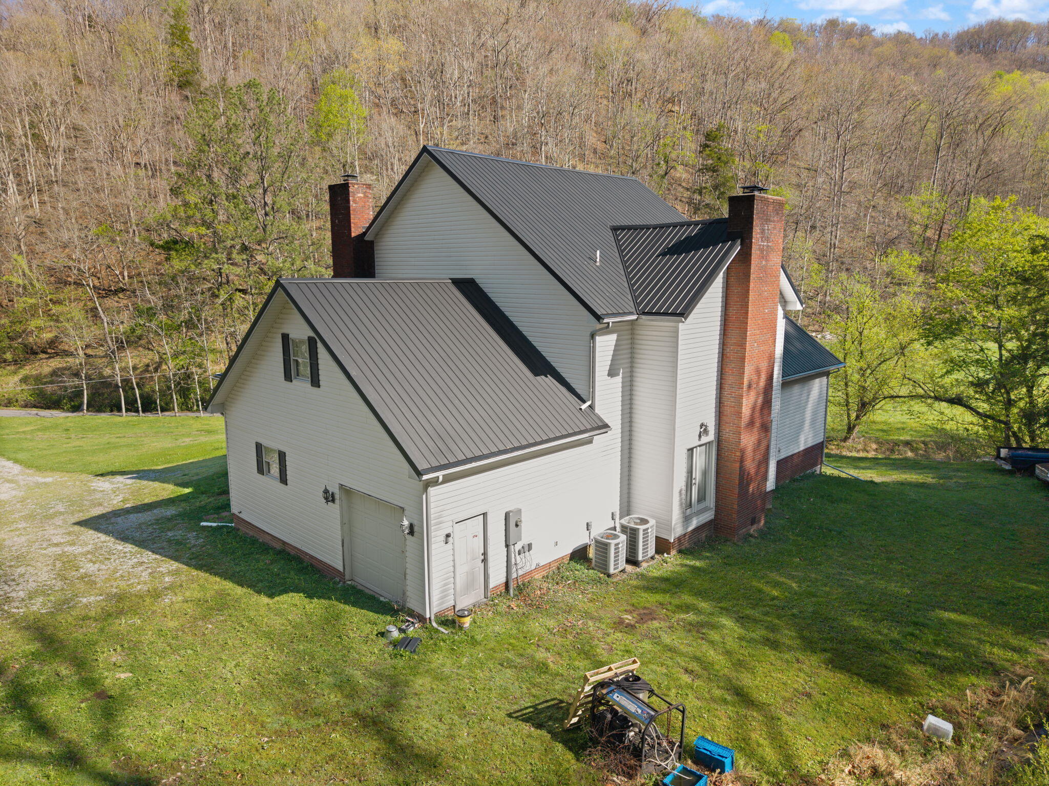 2431 Mare Creek Road Property Photo 5
