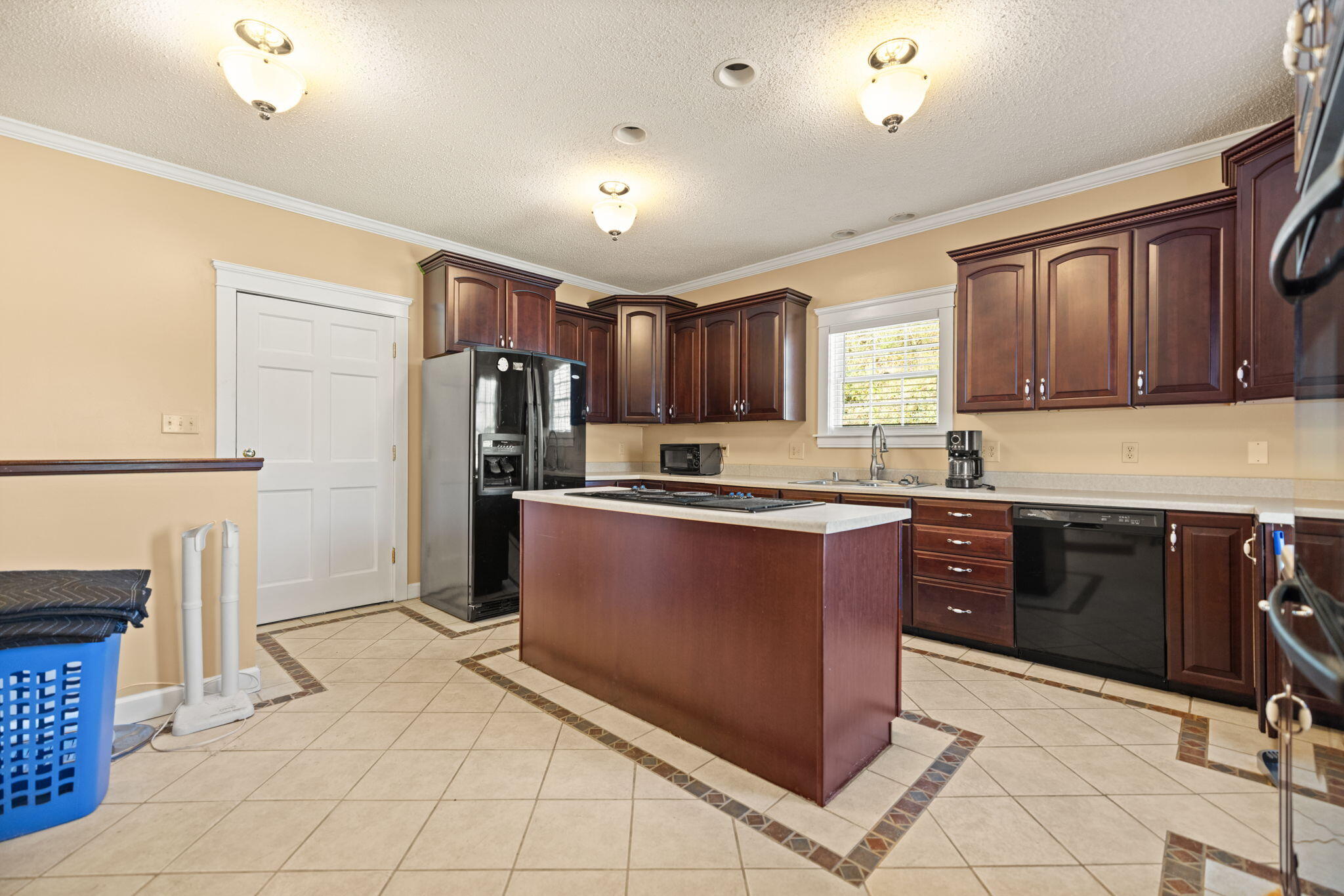 2431 Mare Creek Road Property Photo 11