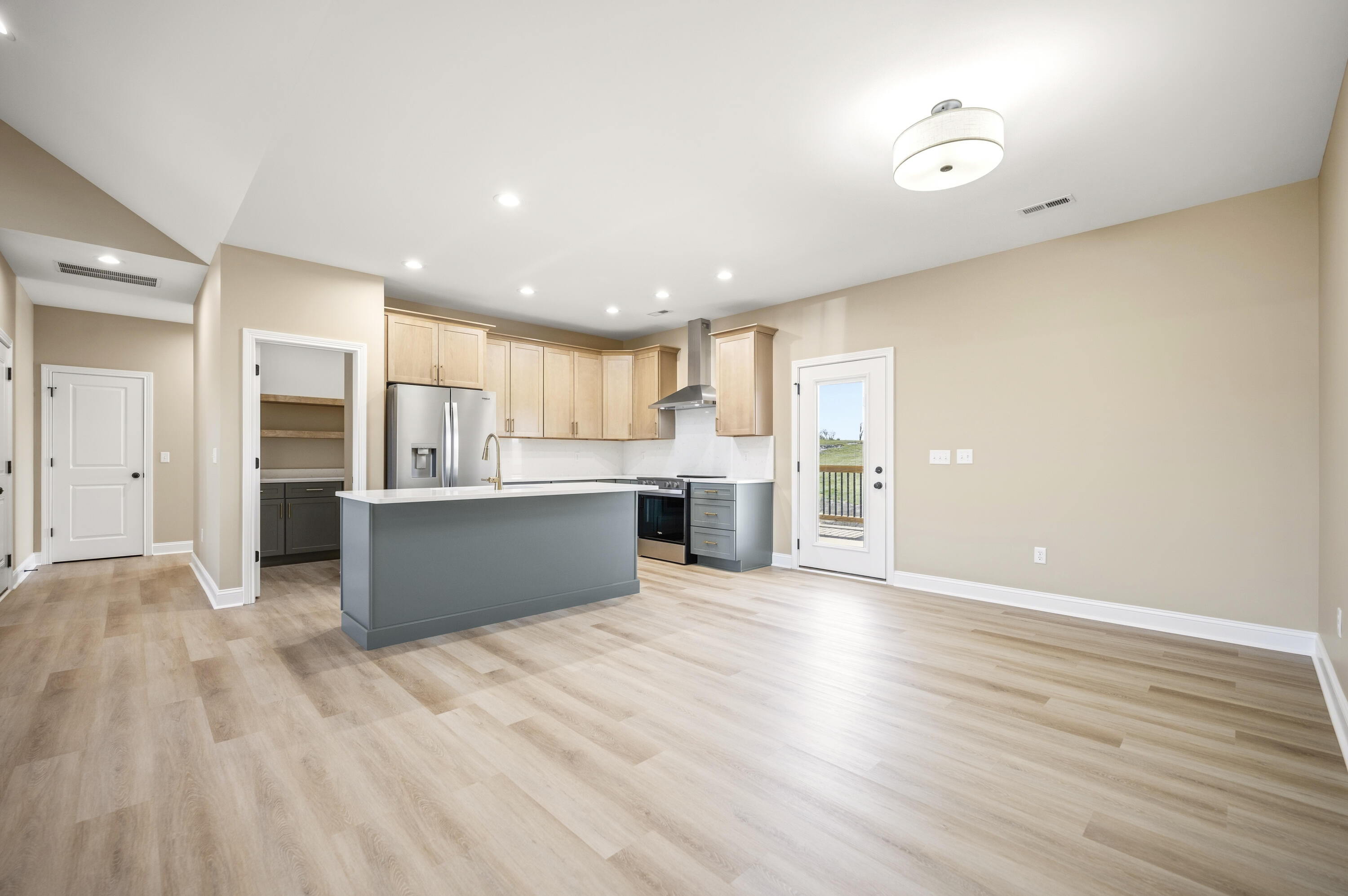 117 Cabela Drive Property Photo 10