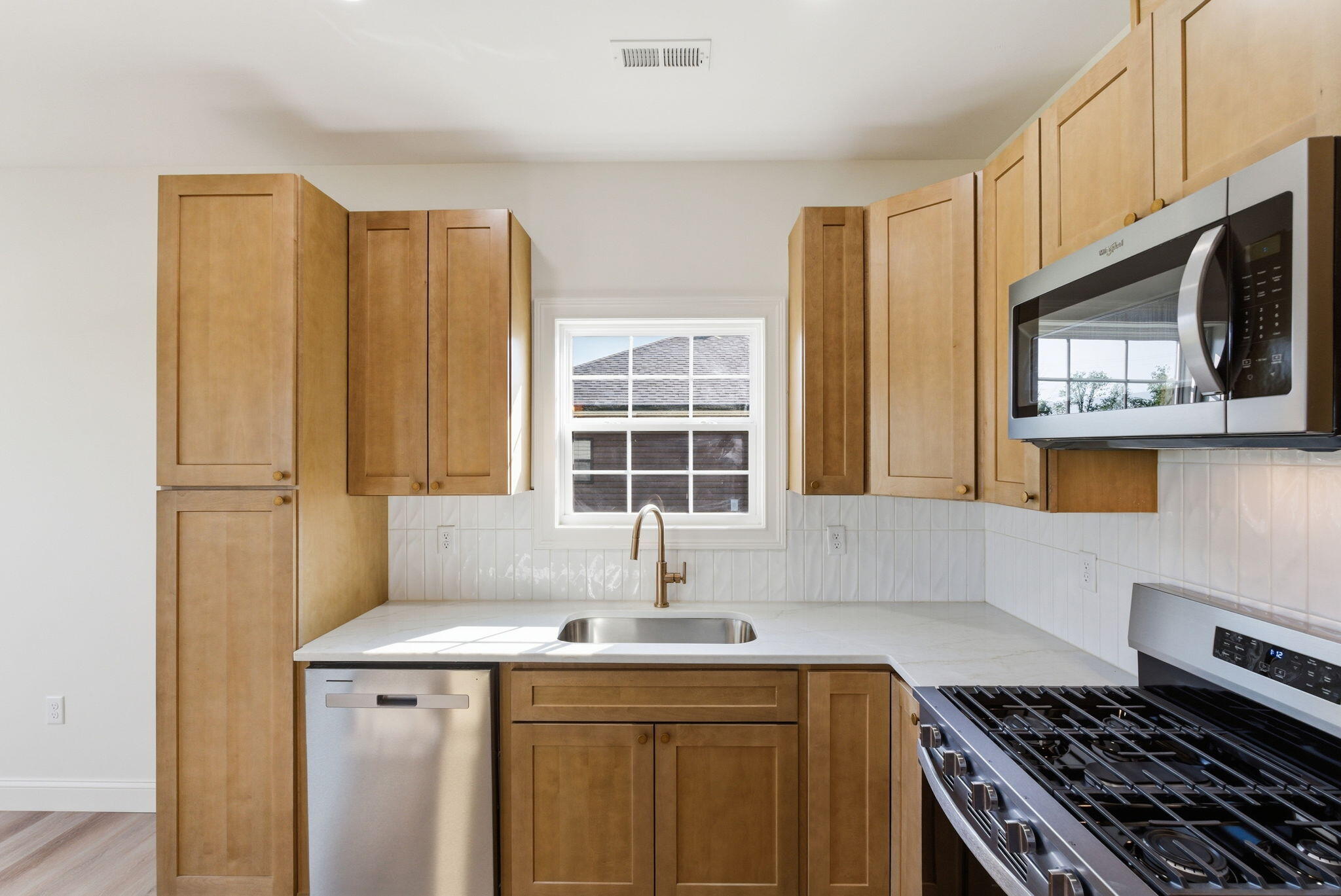336 Mohegan Trail Property Photo 12