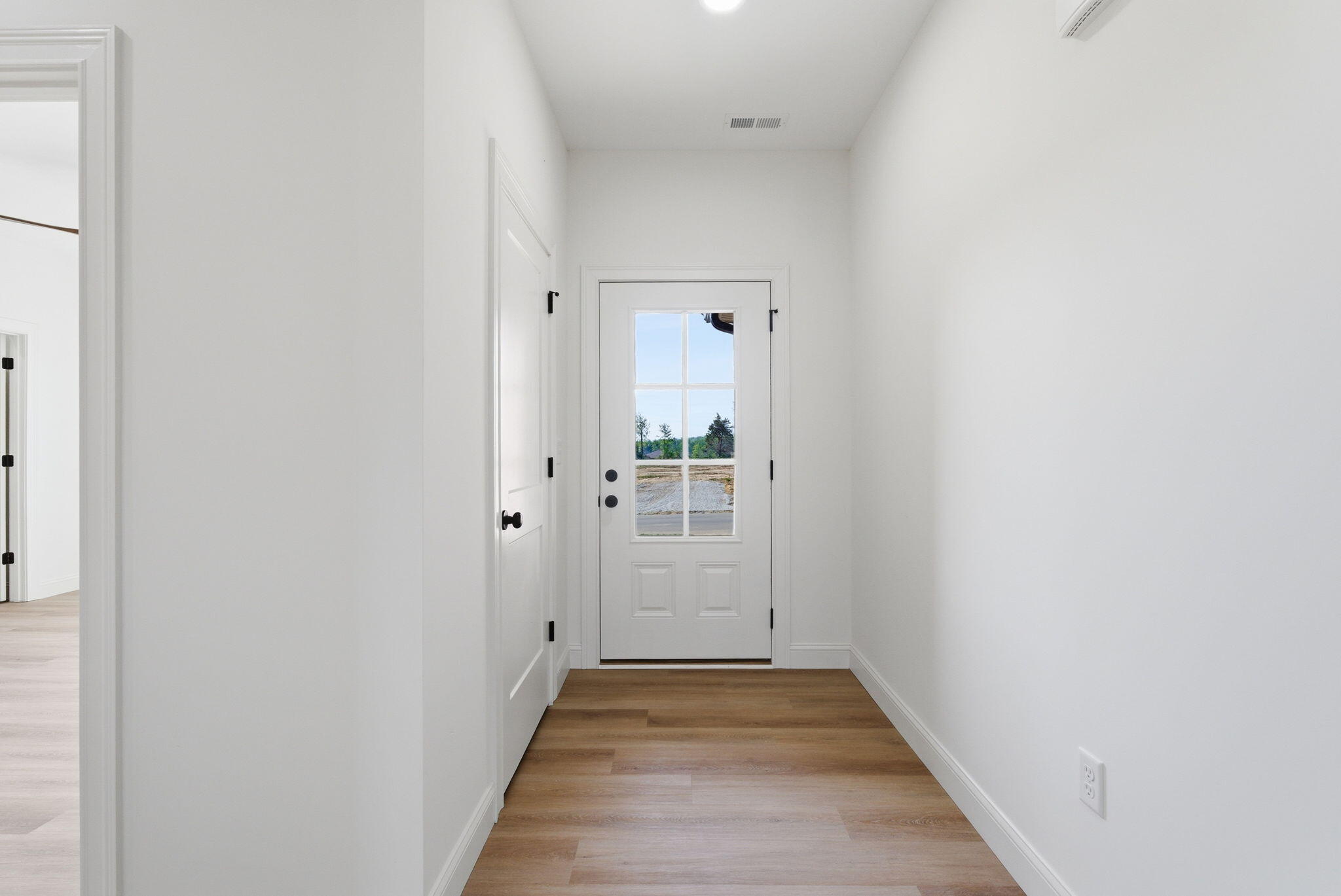 336 Mohegan Trail Property Photo 19