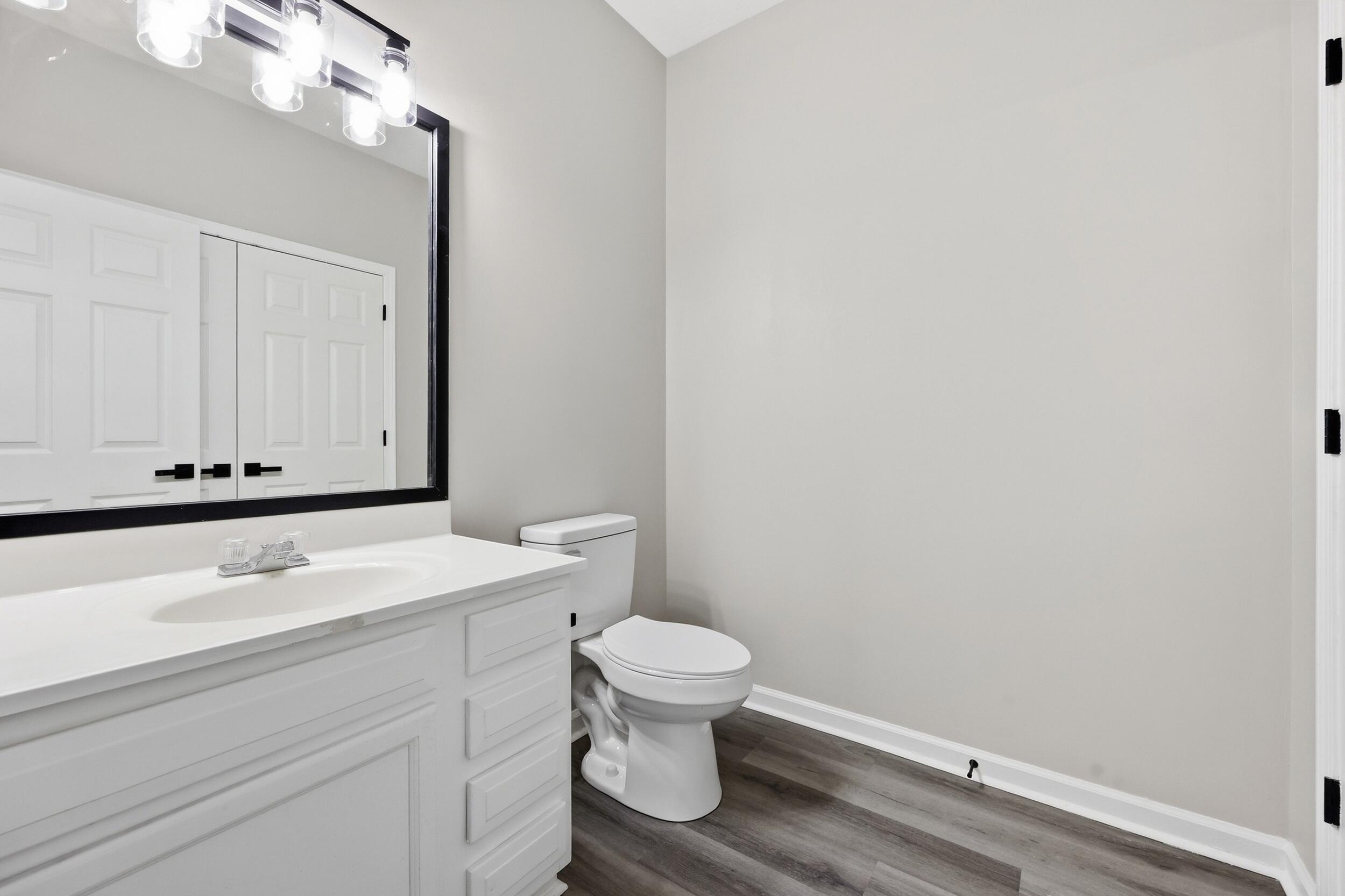 417 Newbury Way Property Photo 10