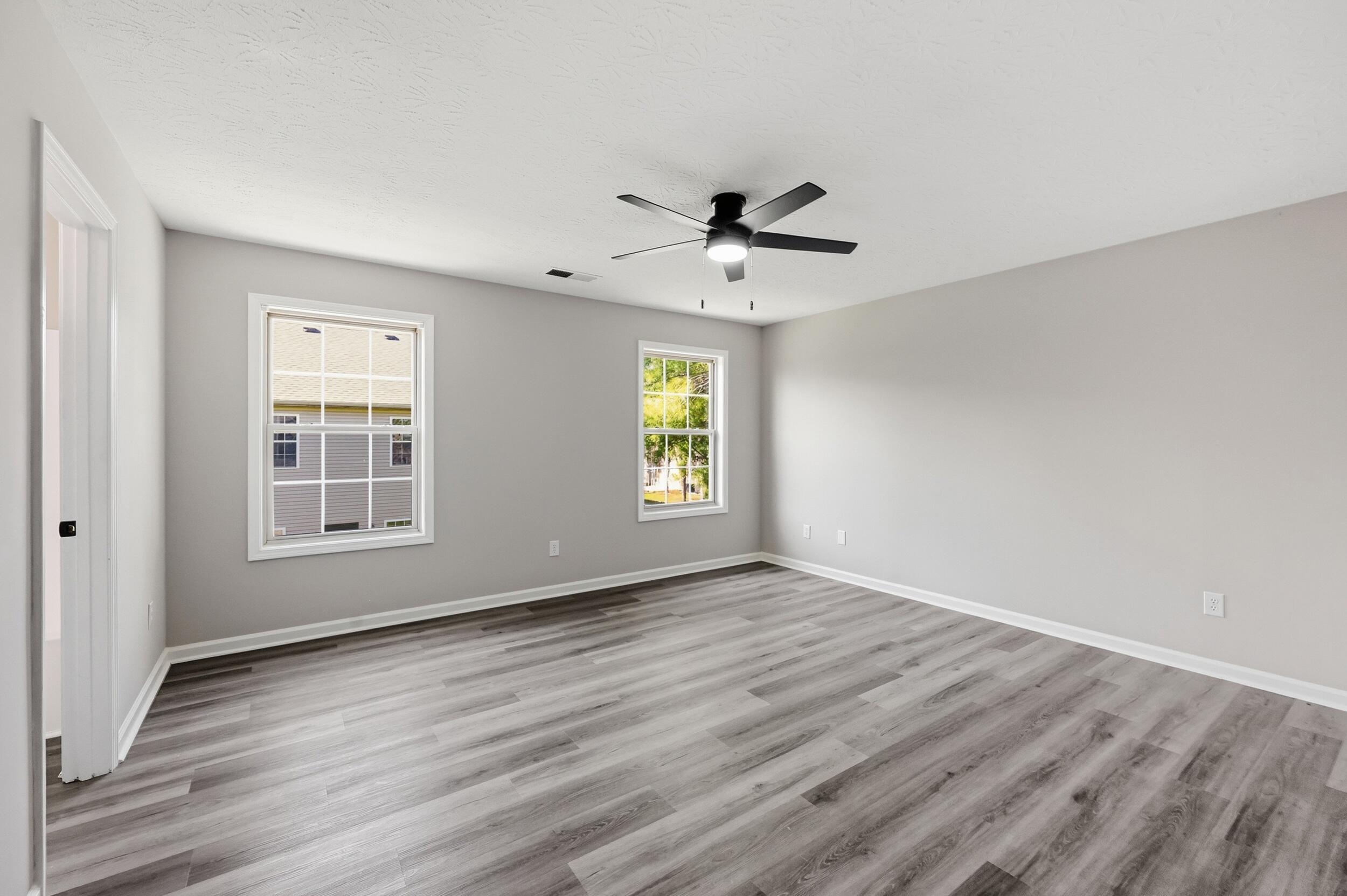 417 Newbury Way Property Photo 16