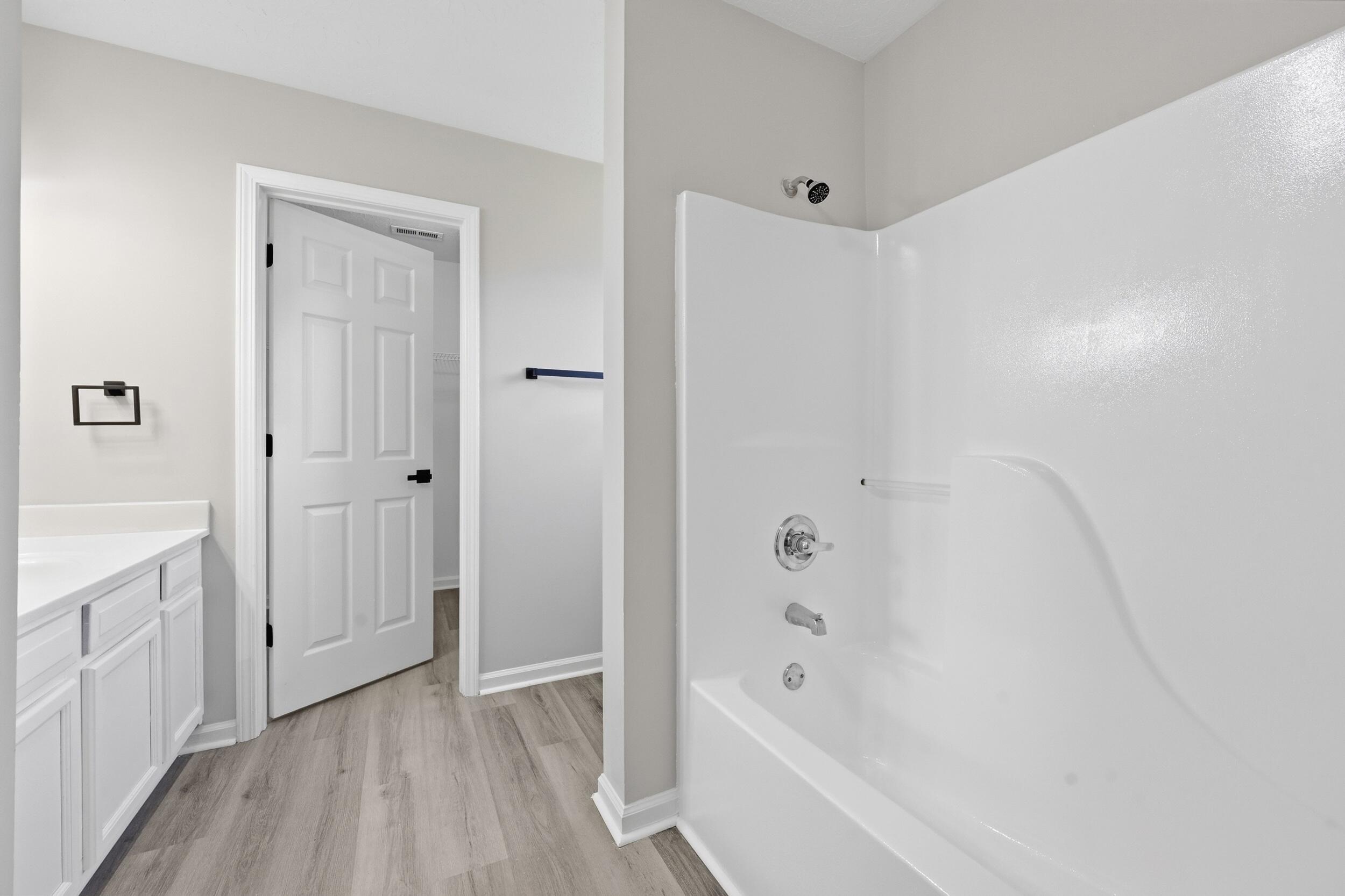 417 Newbury Way Property Photo 18