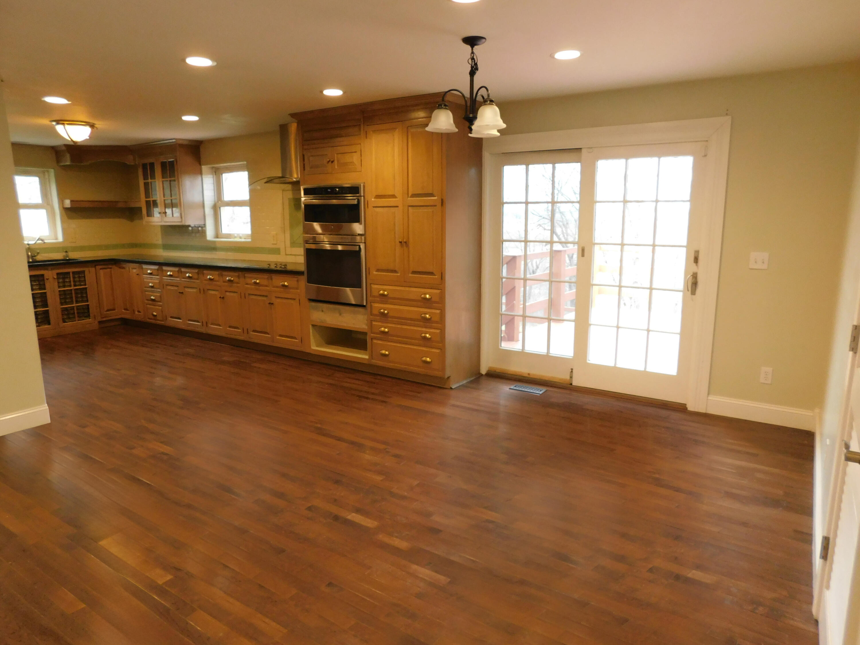 246 Hughley Lane Property Photo 8
