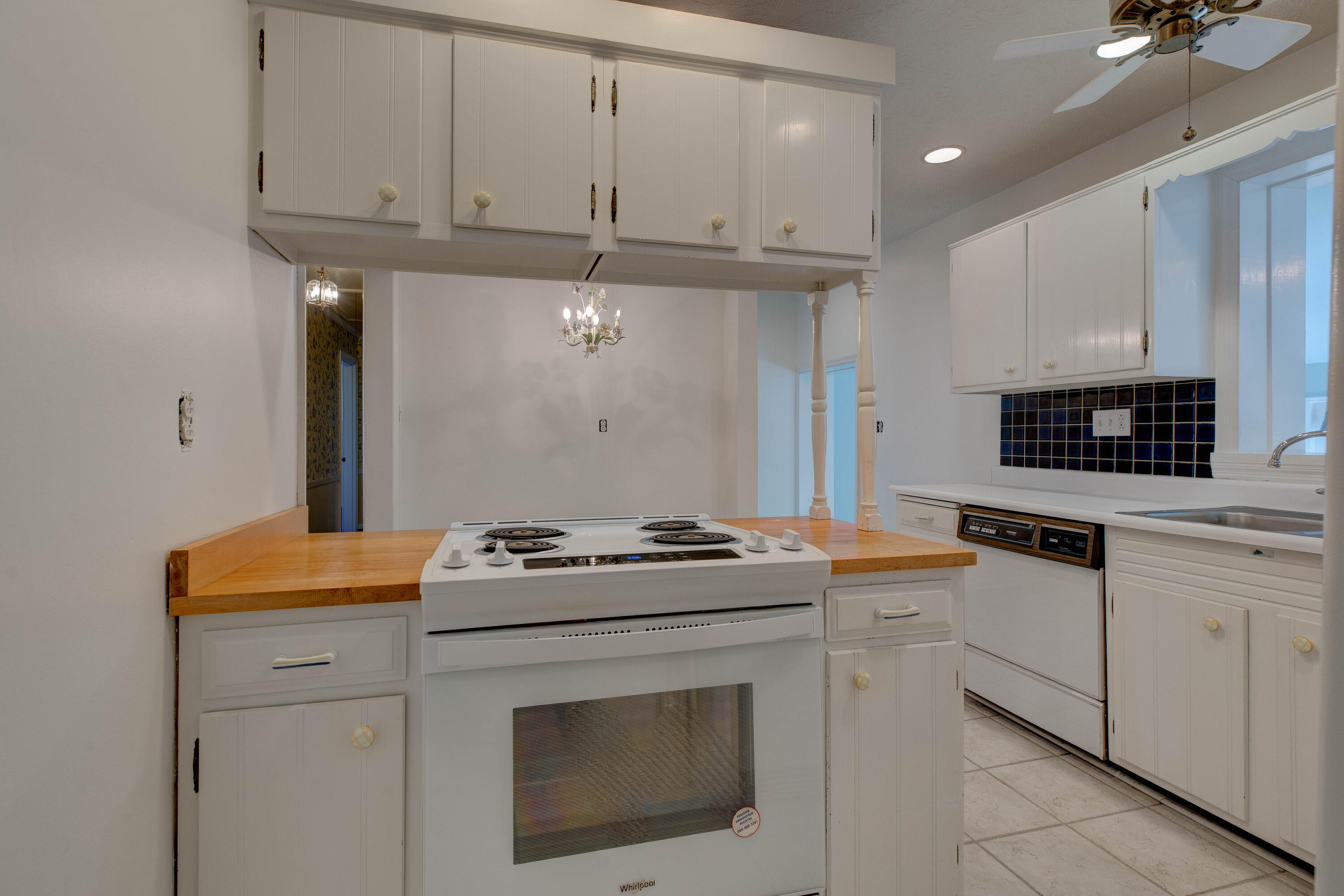 212 Sterling Avenue Property Photo 15