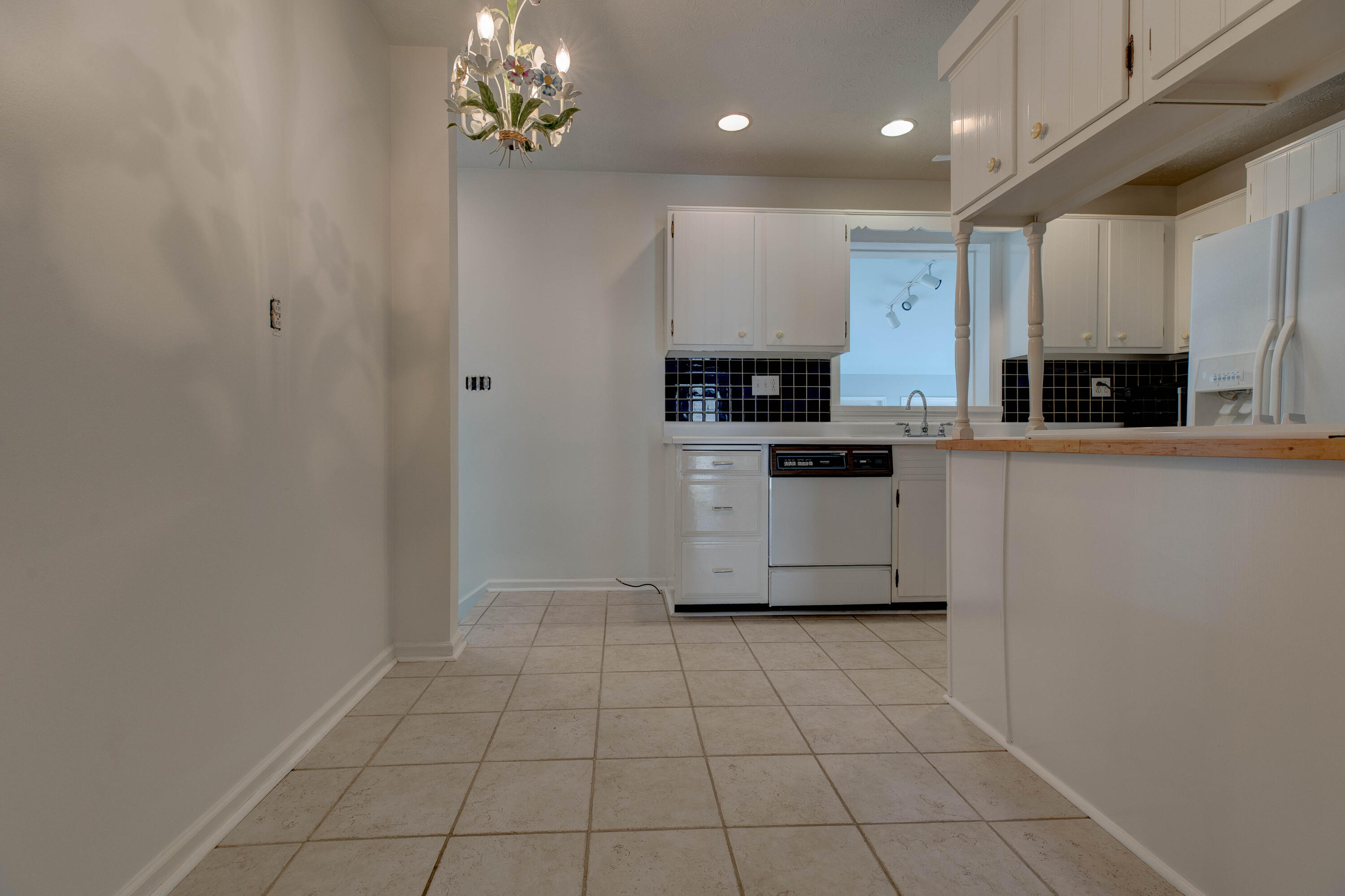 212 Sterling Avenue Property Photo 16