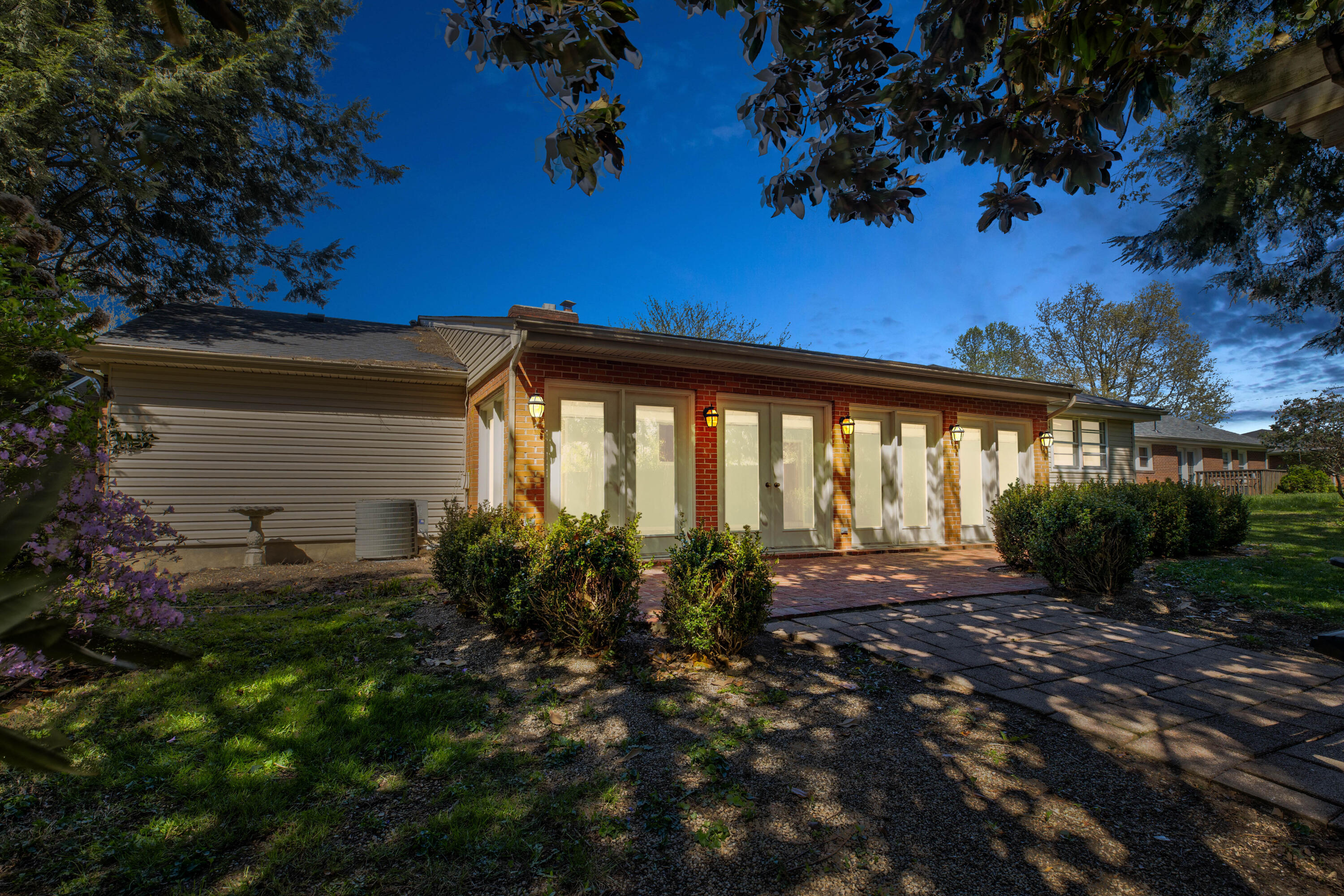 212 Sterling Avenue Property Photo 31