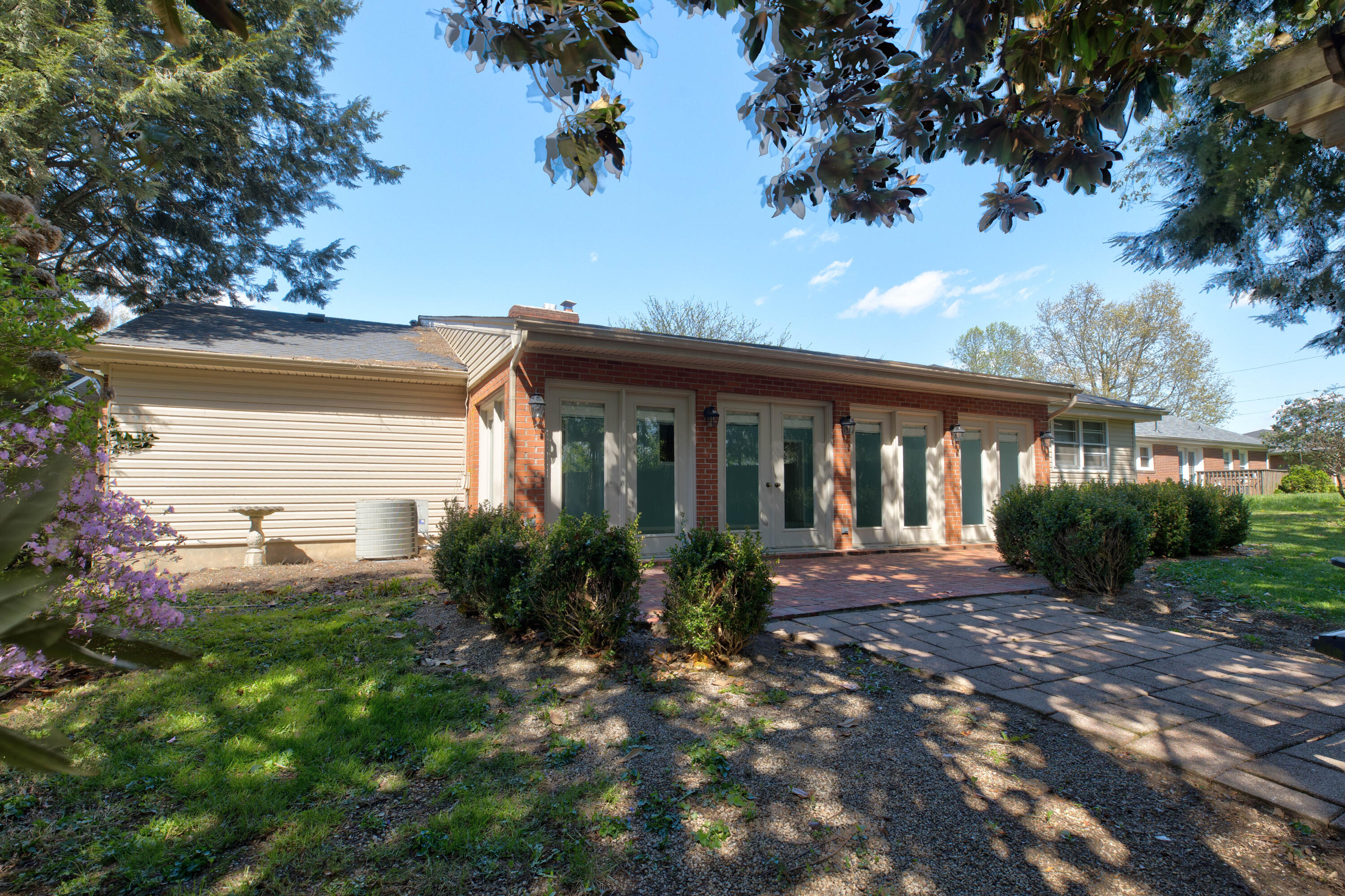 212 Sterling Avenue Property Photo 32