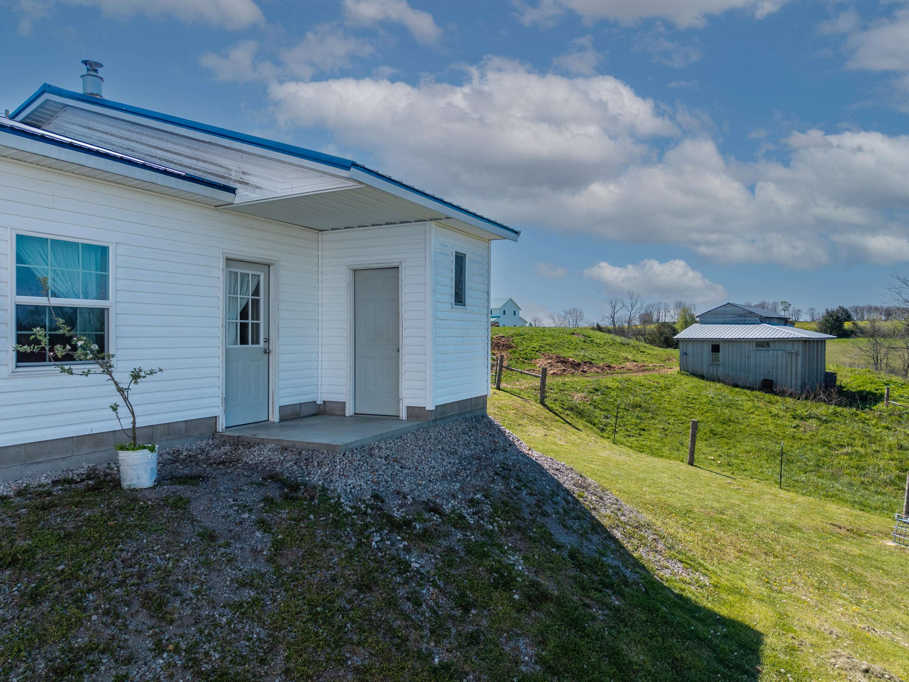 608 Saunders Lane Property Photo 11