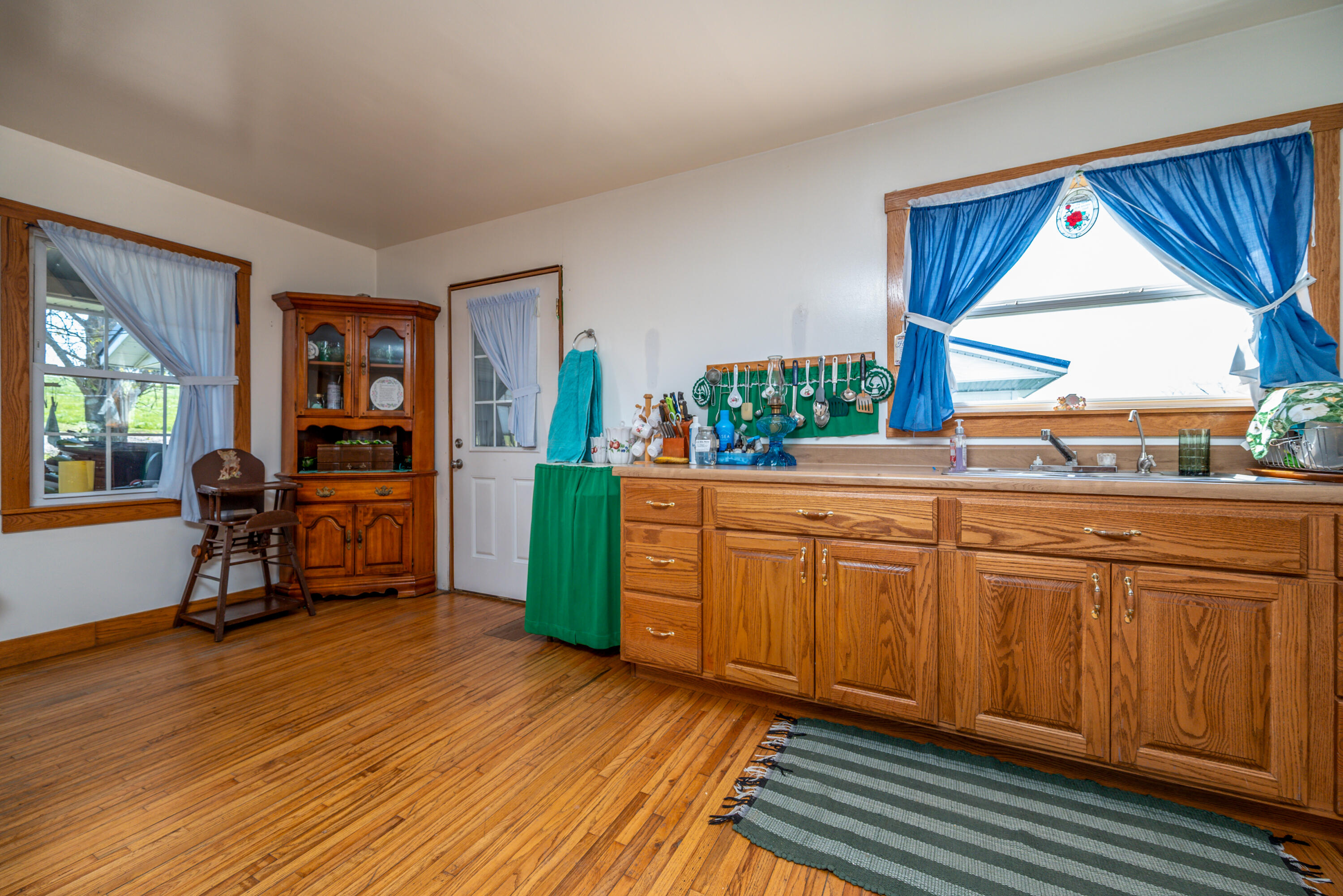 608 Saunders Lane Property Photo 41